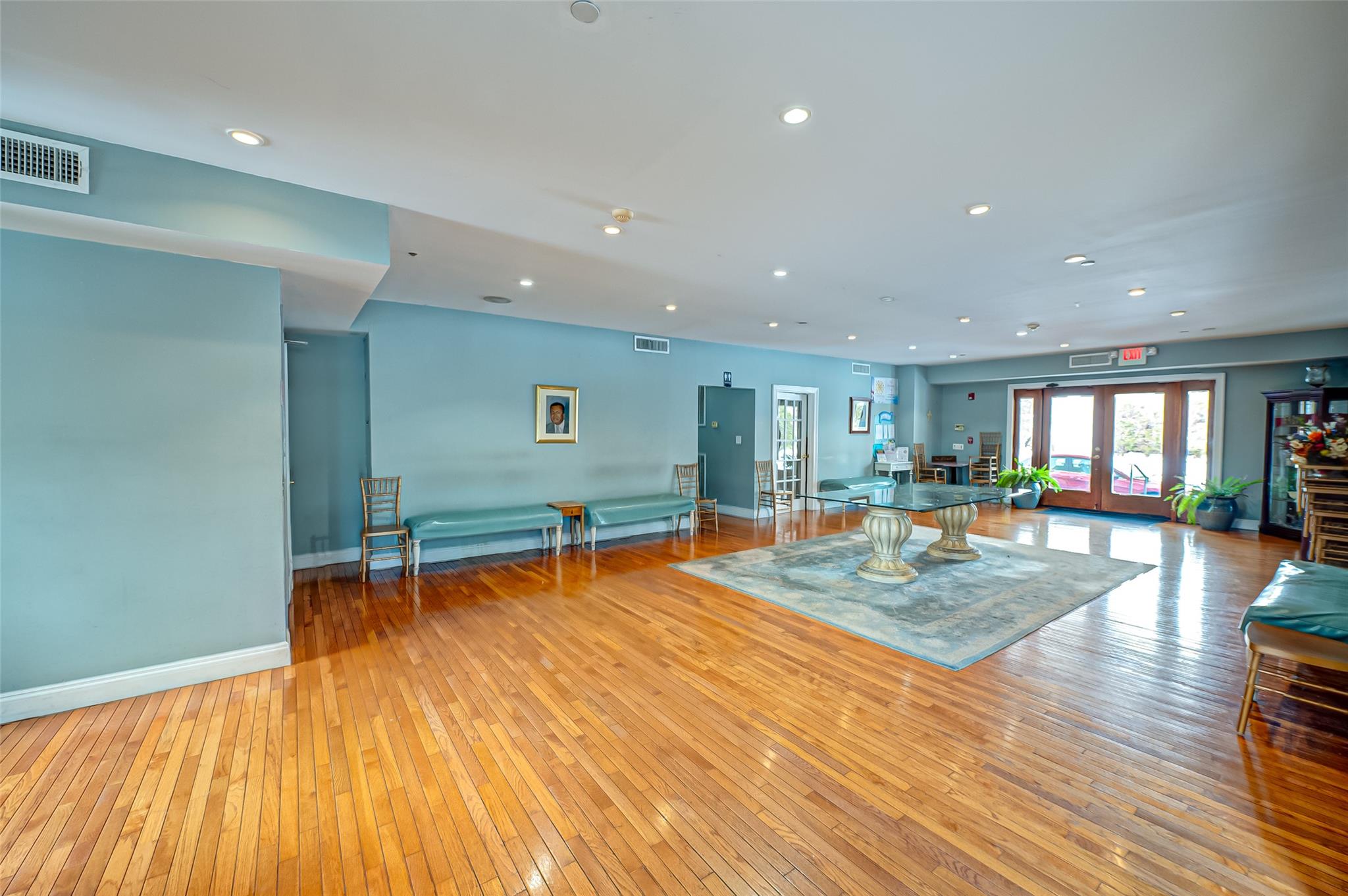 203 E Pulaski Road Property Photo 10