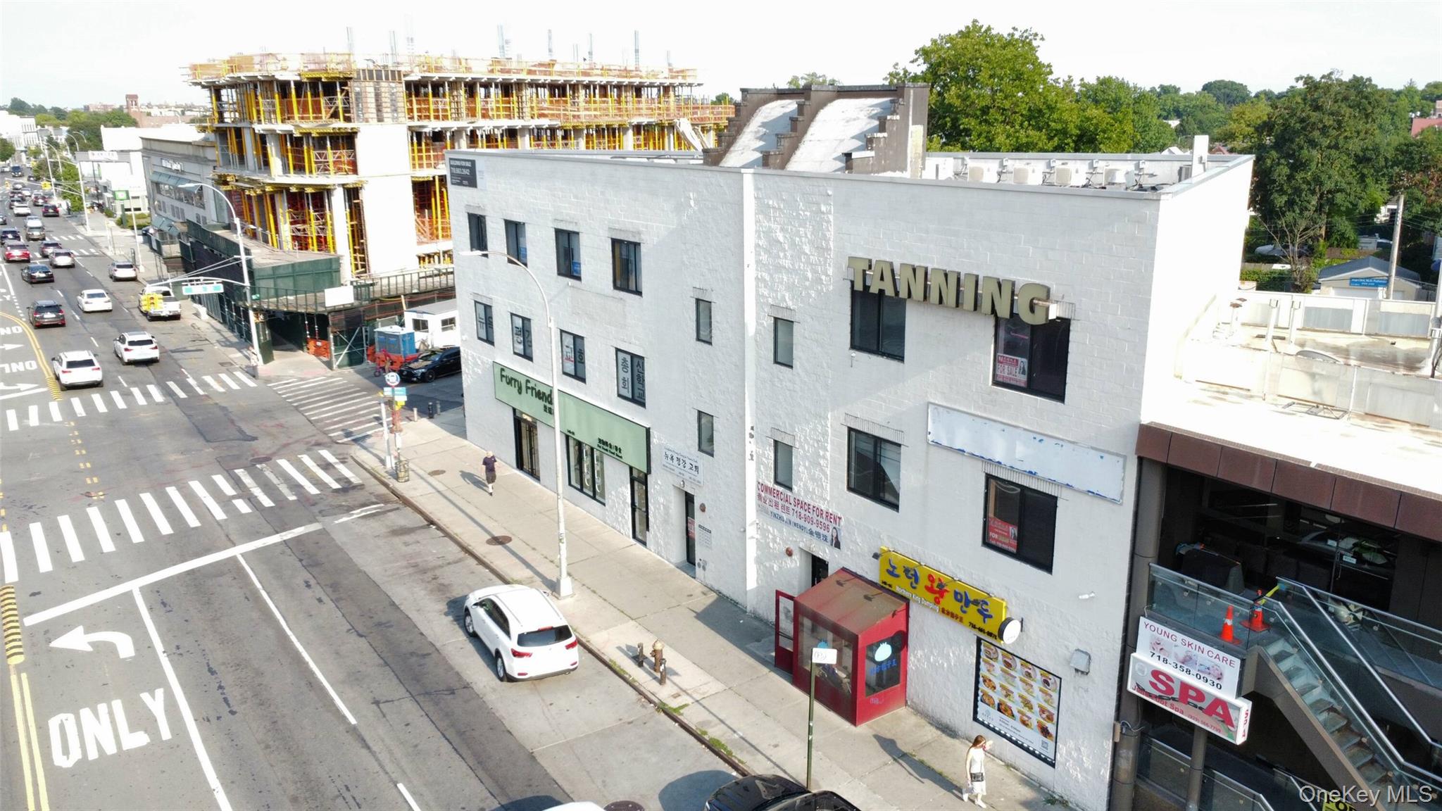 149-44/50 Northern Blvd Boulevard Property Photo 1
