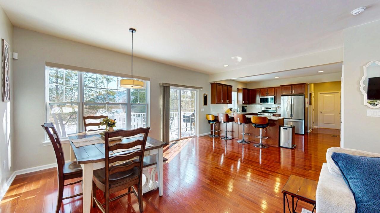 30 Knoll Crest Court Property Photo 11