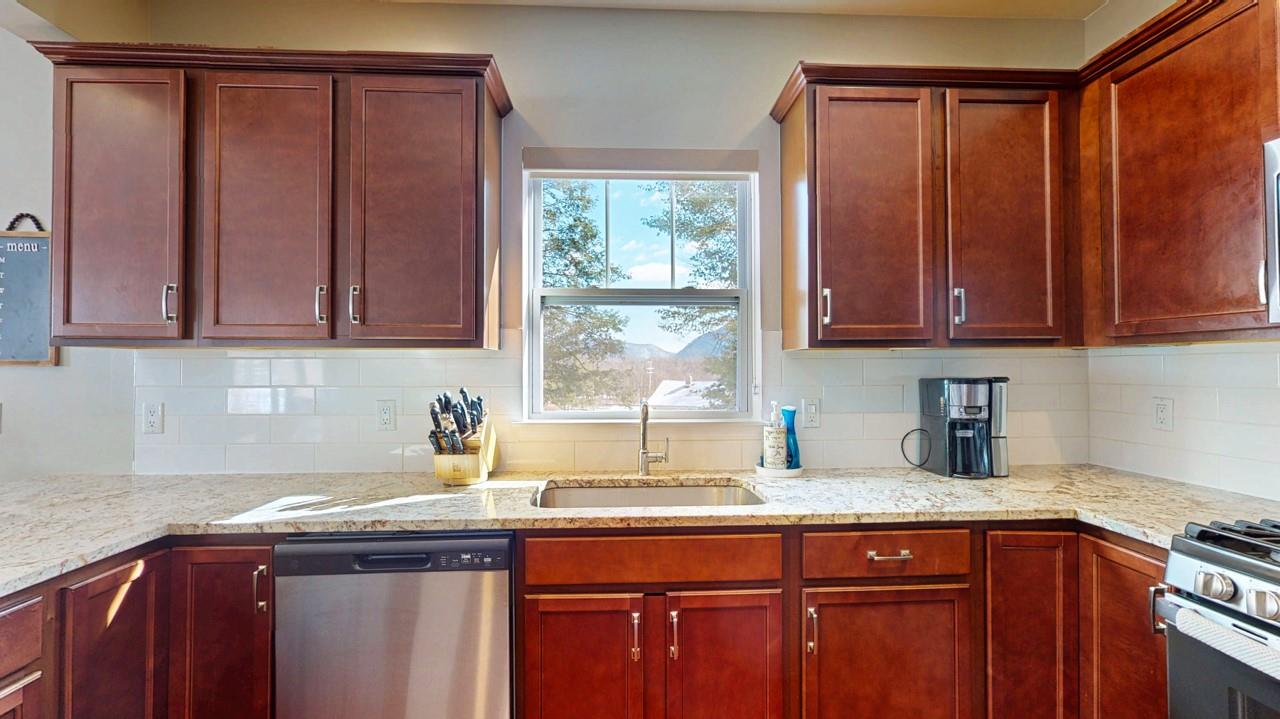 30 Knoll Crest Court Property Photo 18