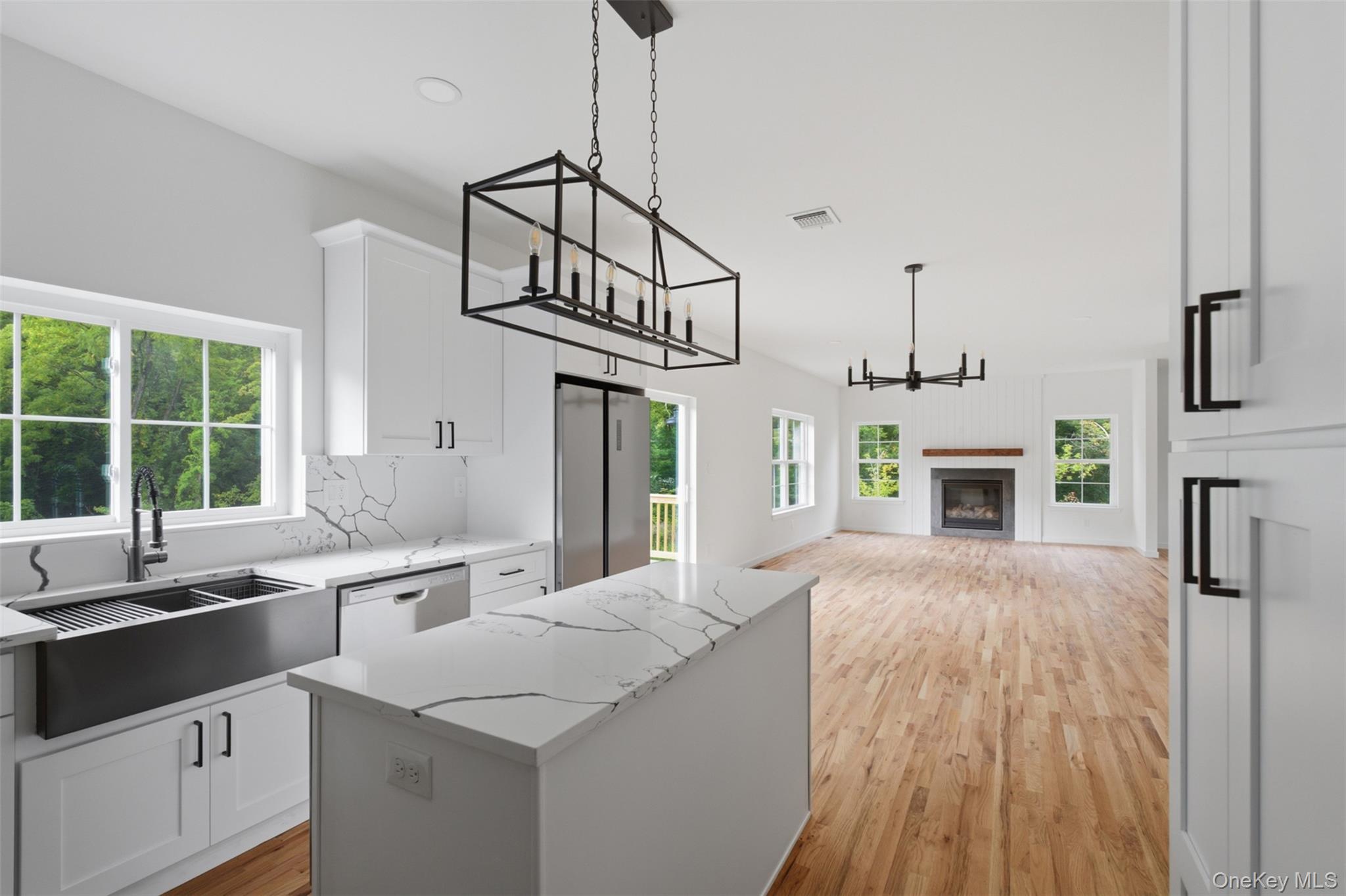 8 Alaina Way Property Photo 18