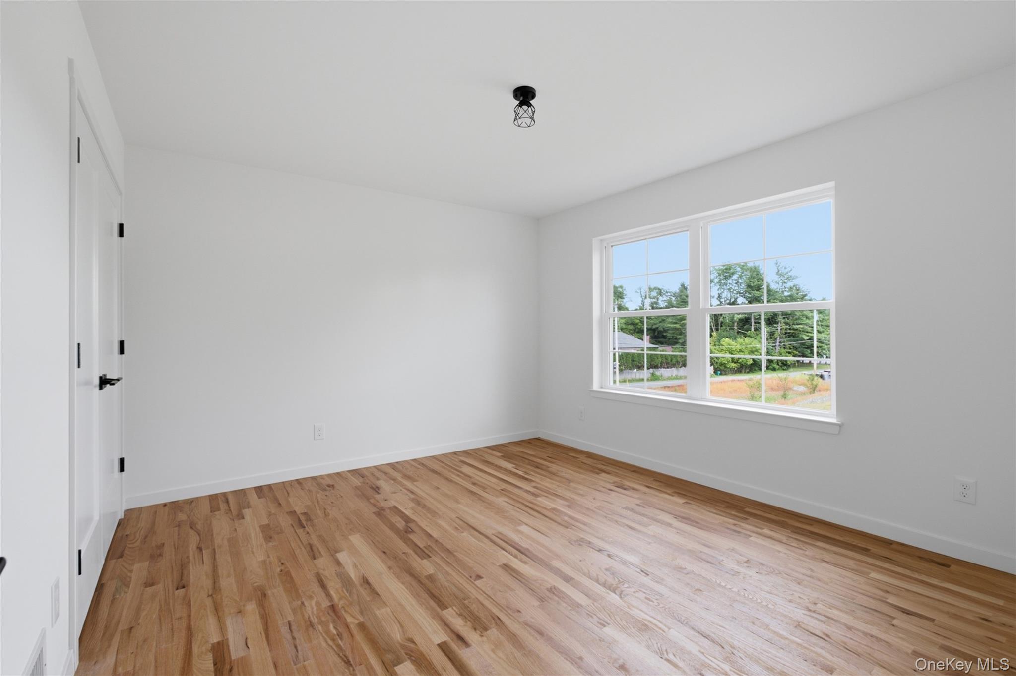 8 Alaina Way Property Photo 27