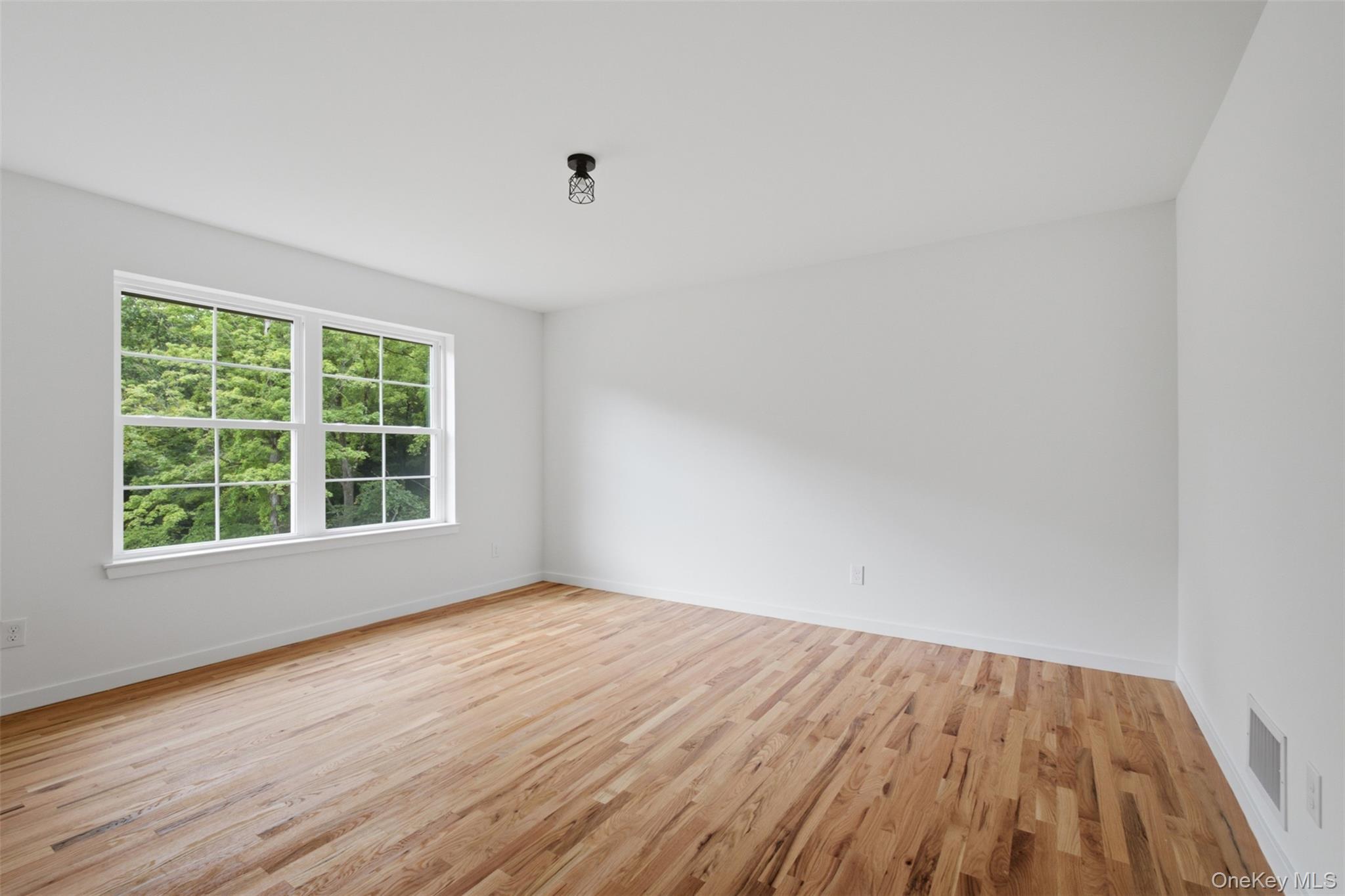 8 Alaina Way Property Photo 39