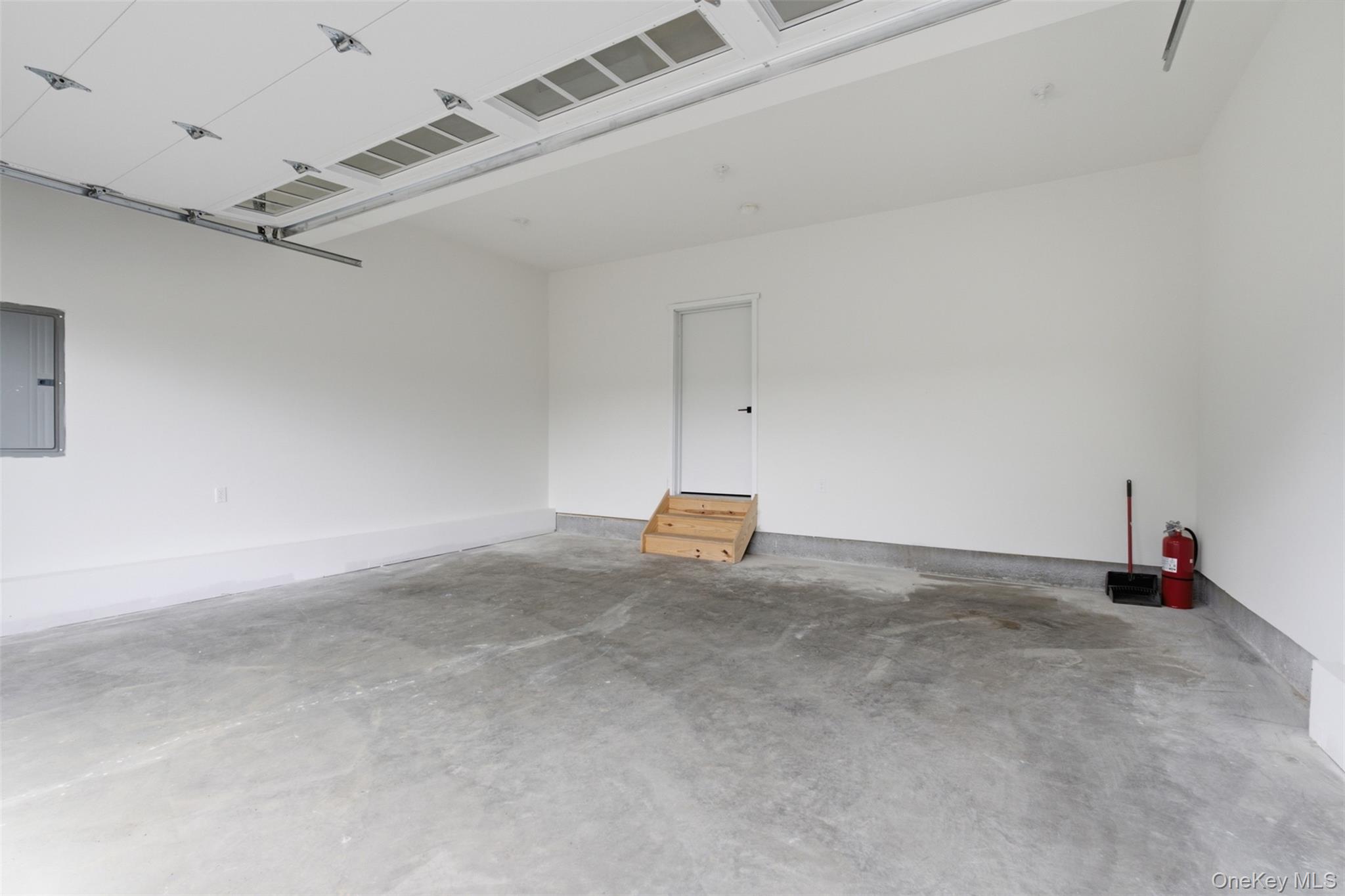 8 Alaina Way Property Photo 44