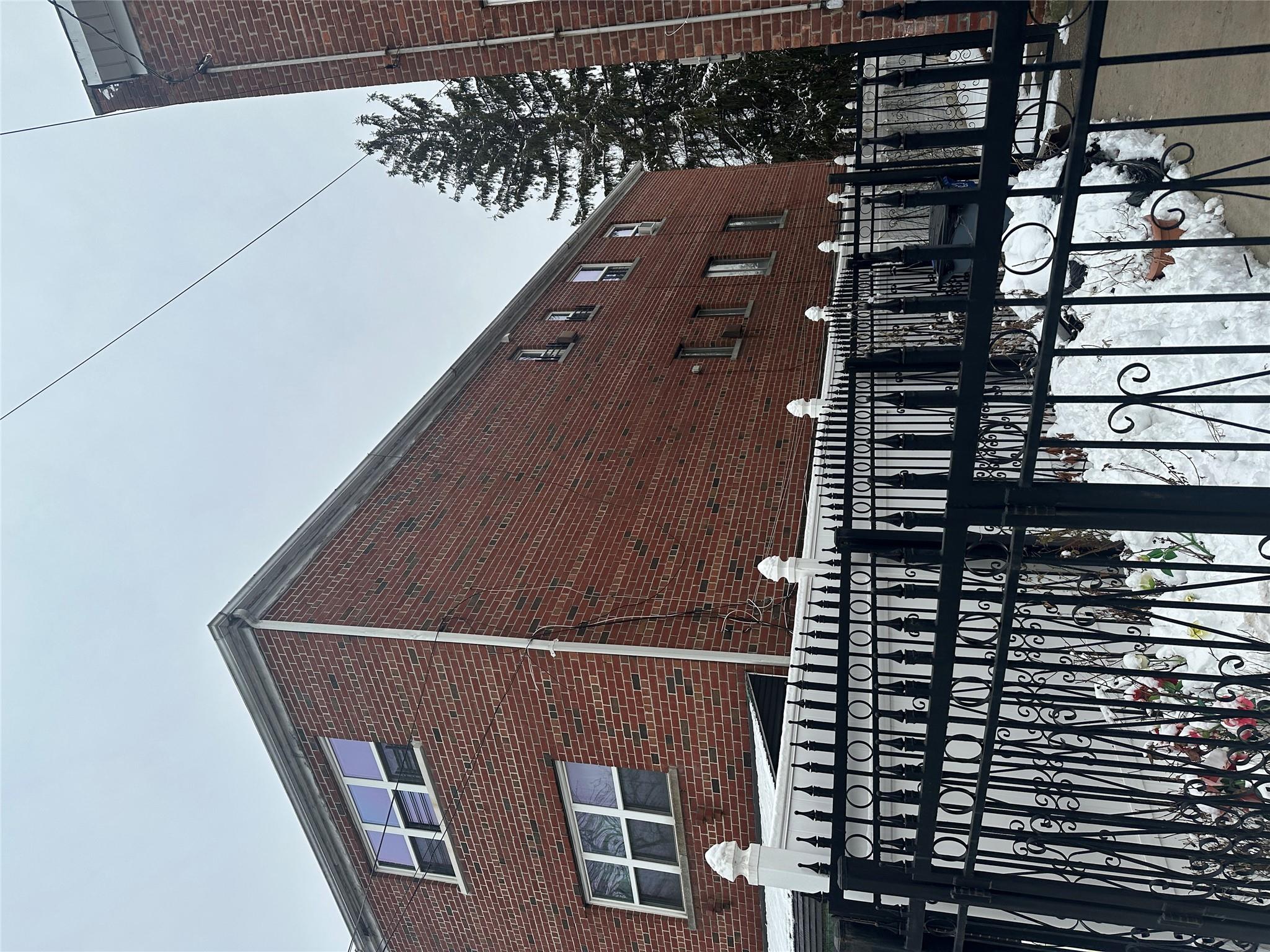 433 Howe Avenue A Property Photo