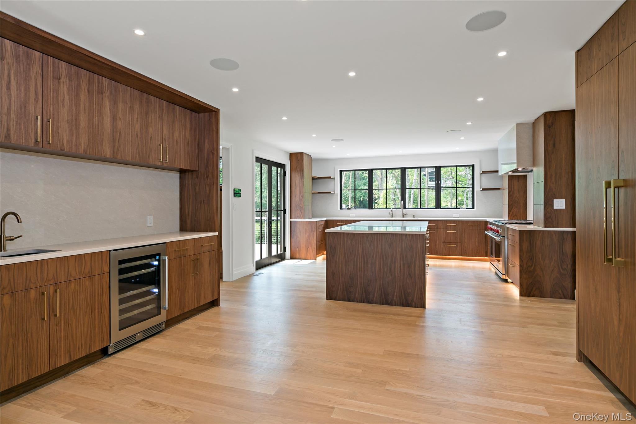 14 Kolbert Drive Property Photo 8