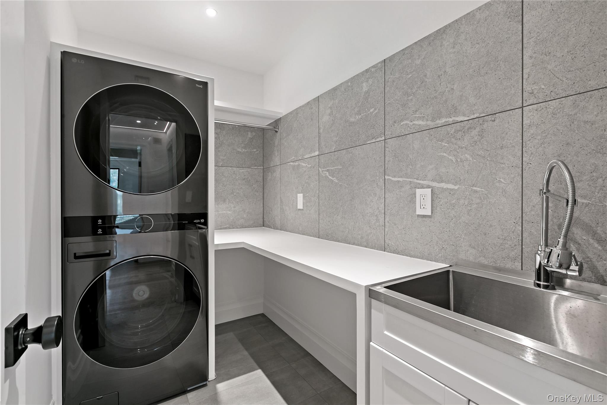 14 Kolbert Drive Property Photo 25
