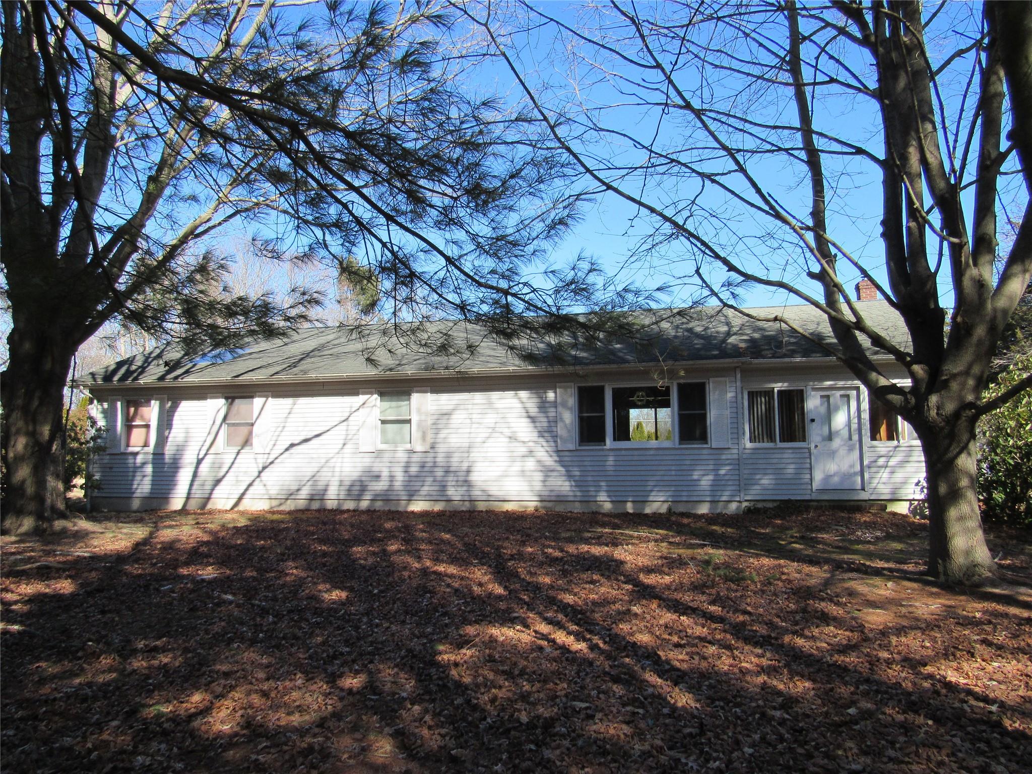 166 Manor Lane Property Photo