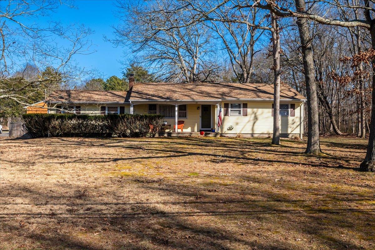 23 Yaphank Avenue Property Photo