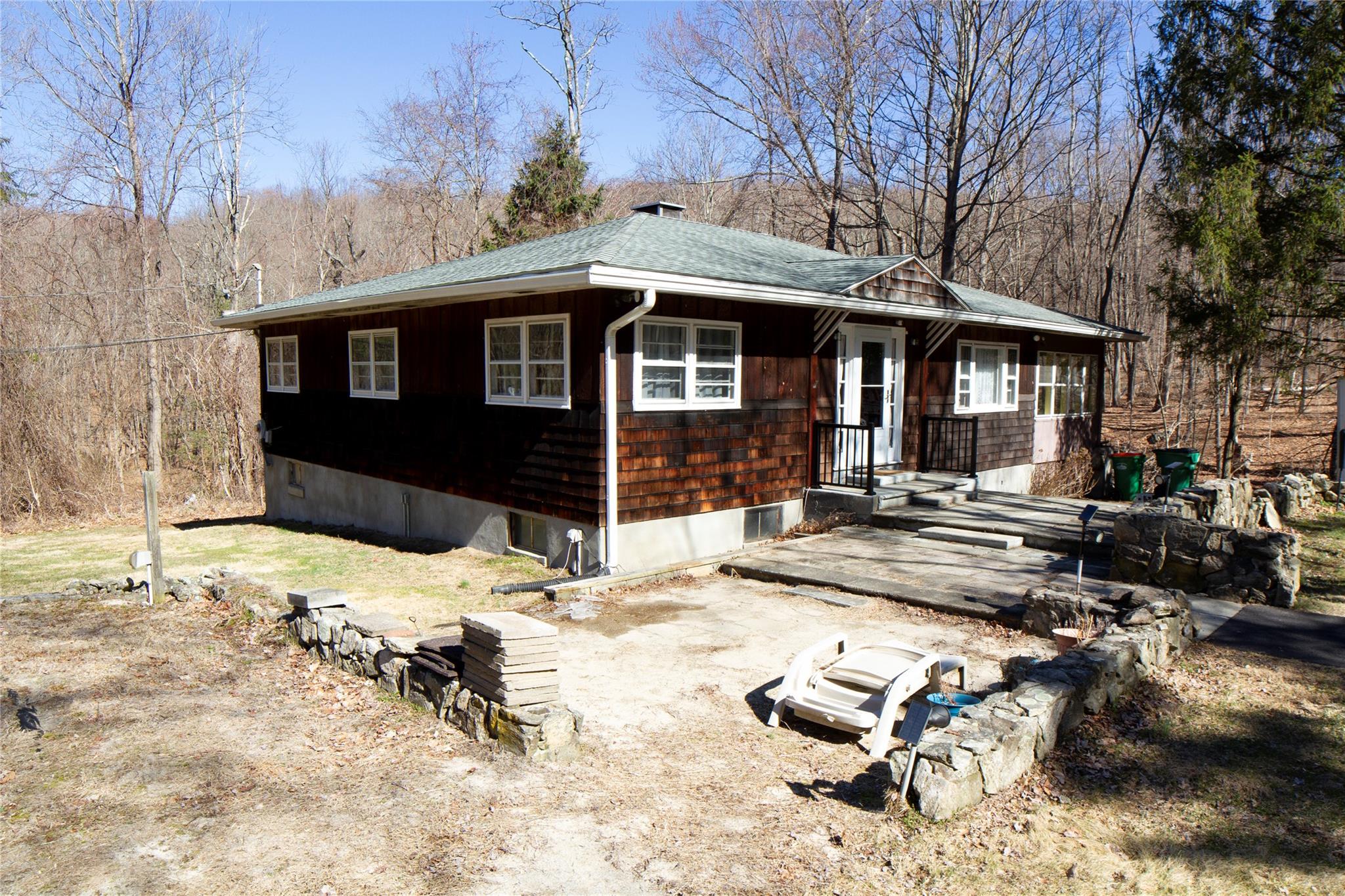 101 Woodmont Road Property Photo 2