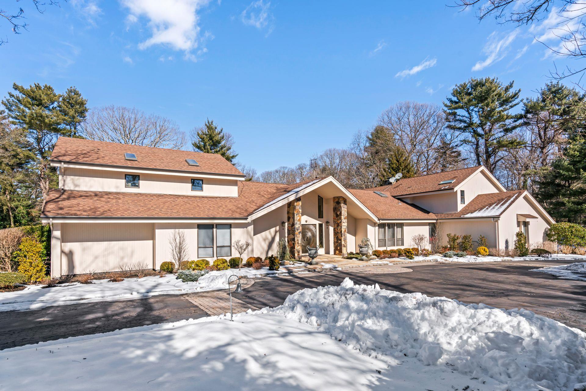 4 Paddock Court Property Photo
