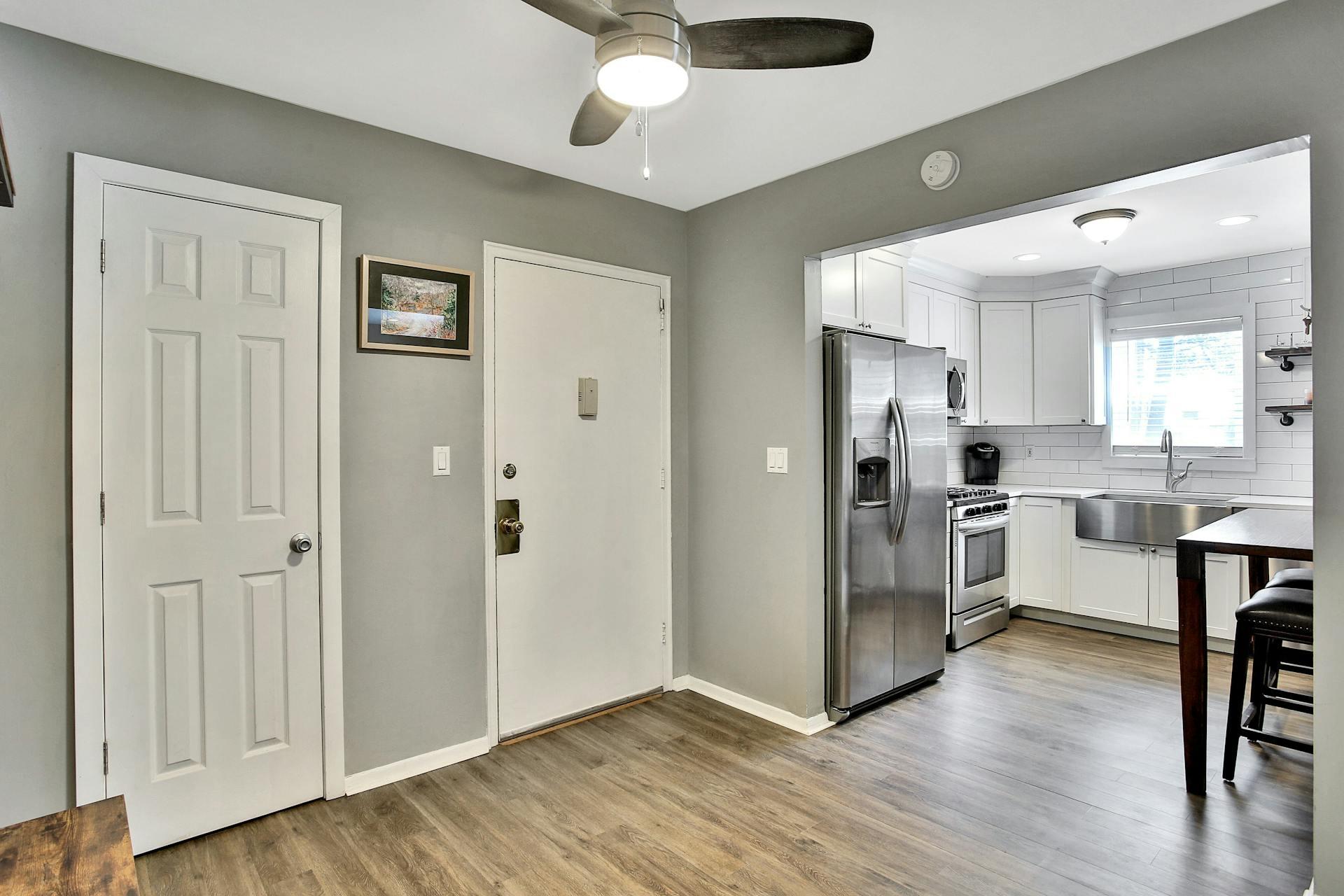 123 S Highland Avenue B-3 Property Photo 4