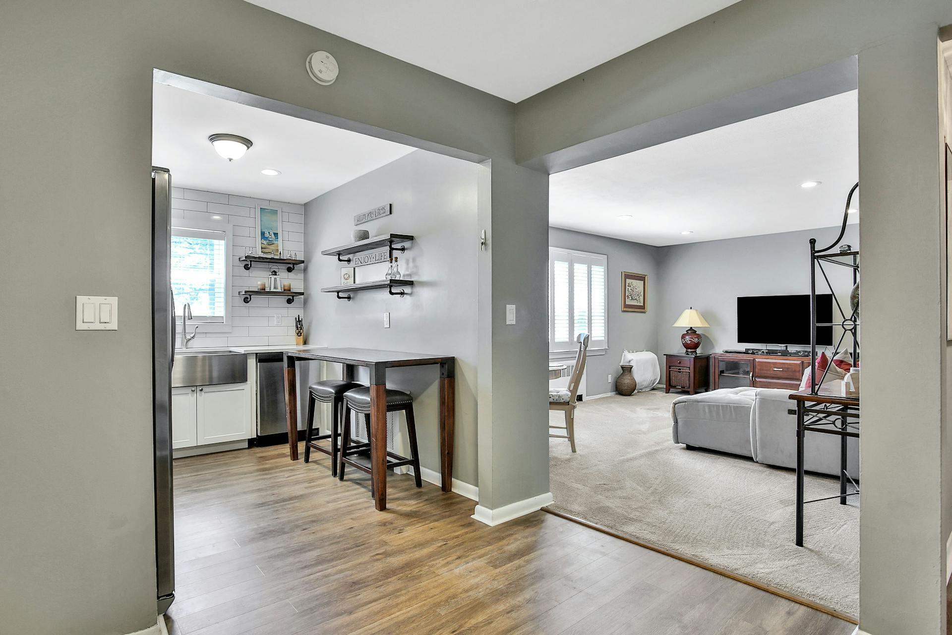 123 S Highland Avenue B-3 Property Photo 6