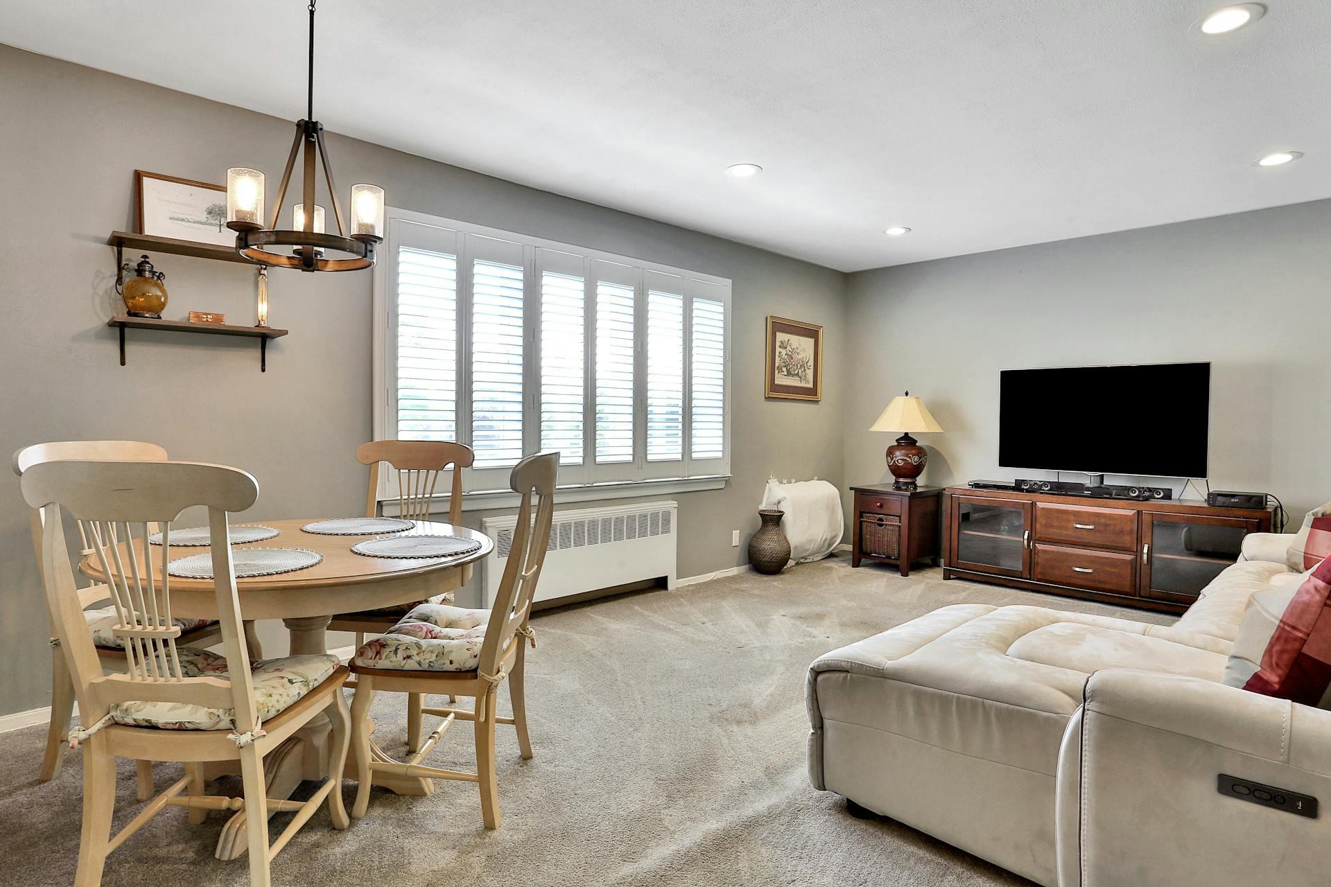 123 S Highland Avenue B-3 Property Photo 8