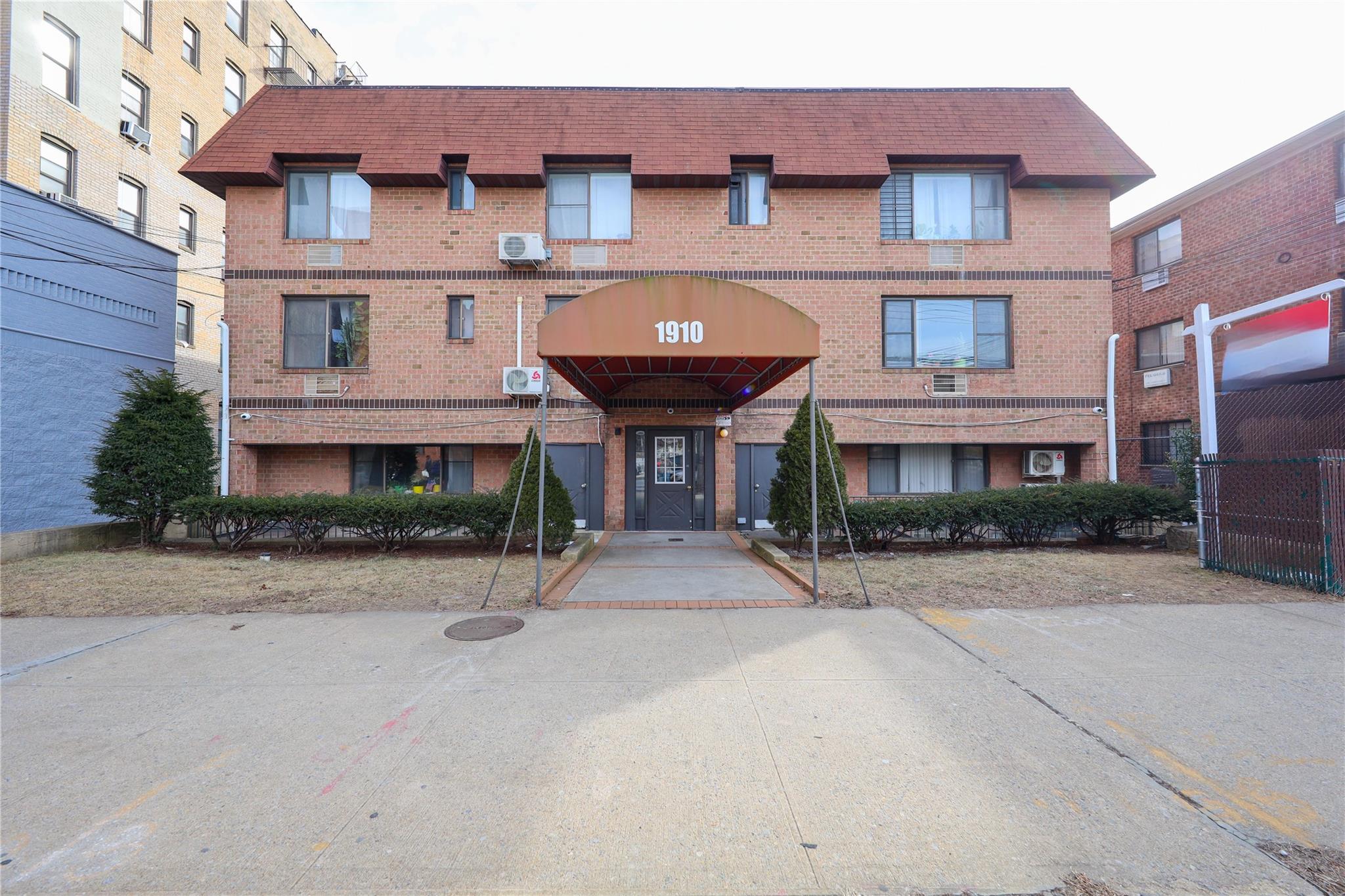 1910 Avenue V 9 Property Photo