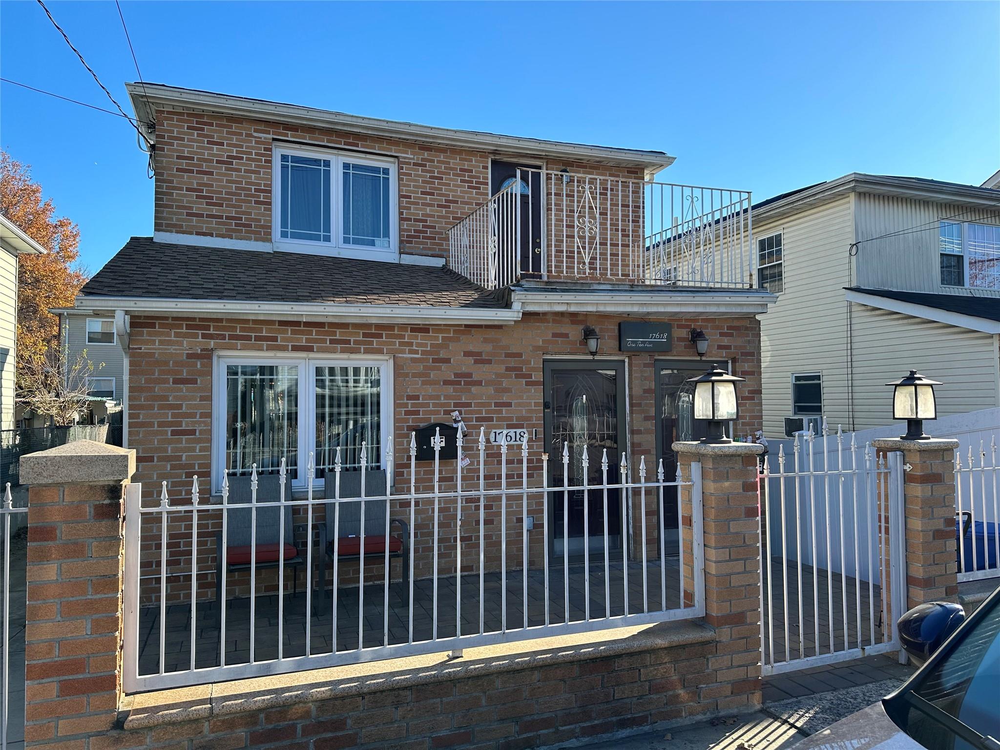 825913 Property Photo