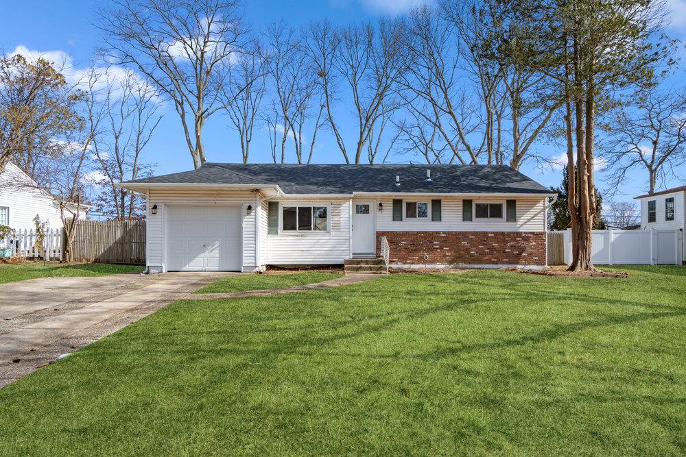 27 Rogers Lane Property Photo