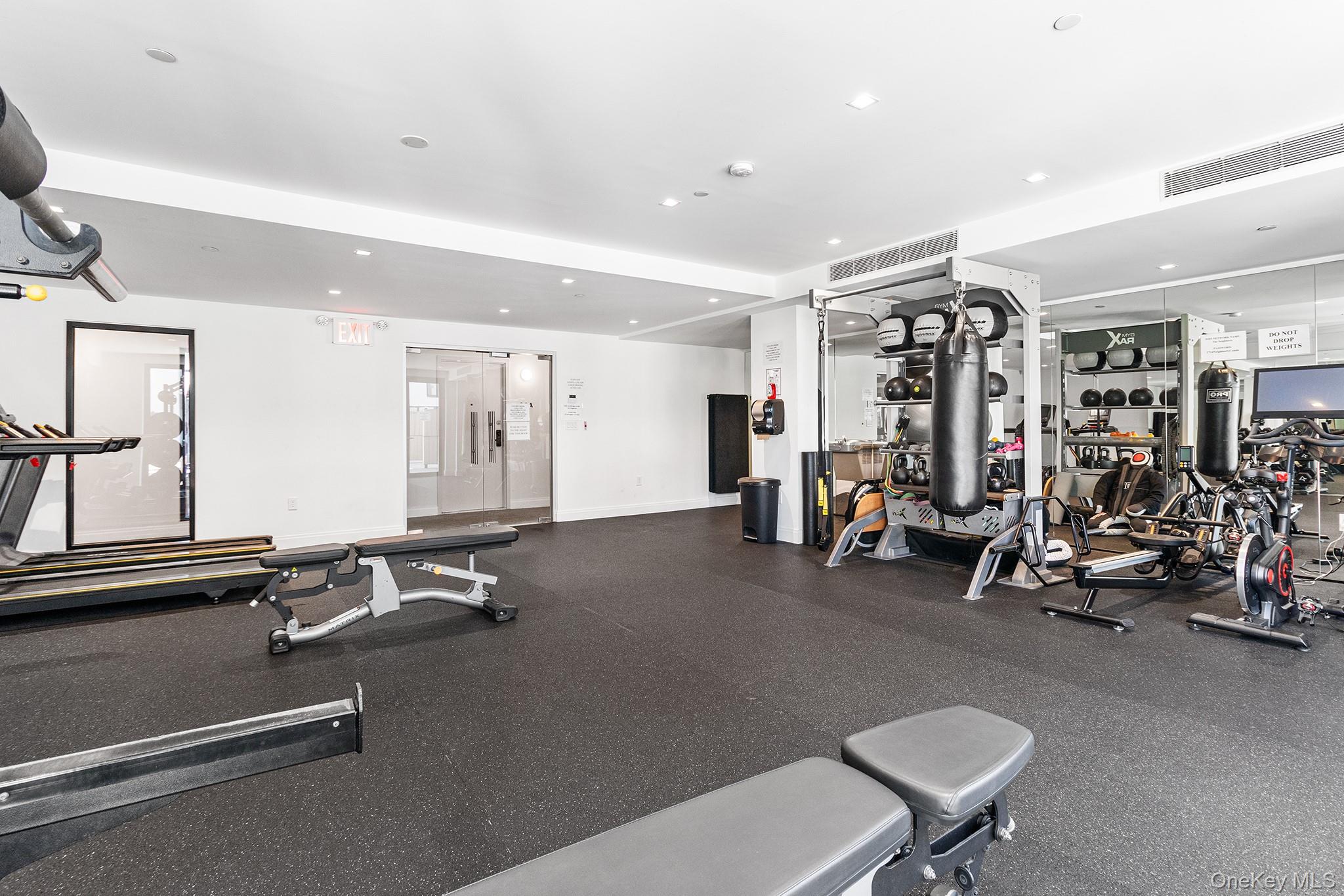 37-14 34th Street N3e Property Photo 19