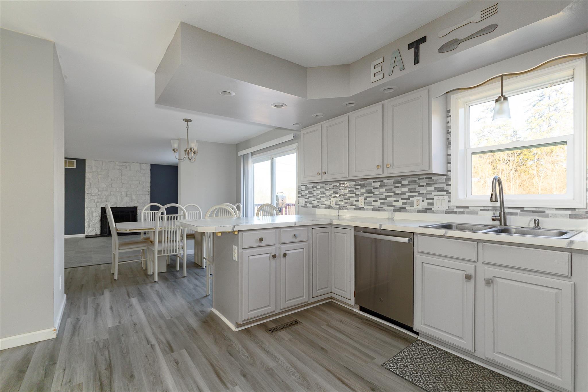 125 Cedar Hill Road Property Photo 3