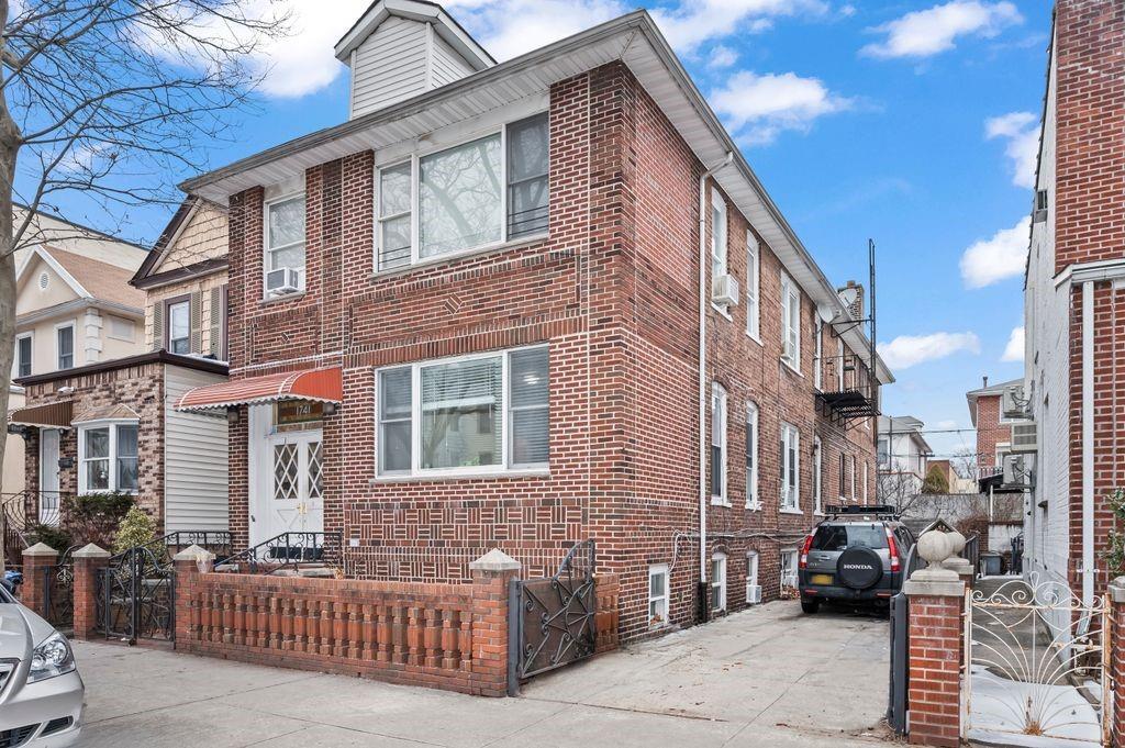 1741 73rd Street Property Photo 1