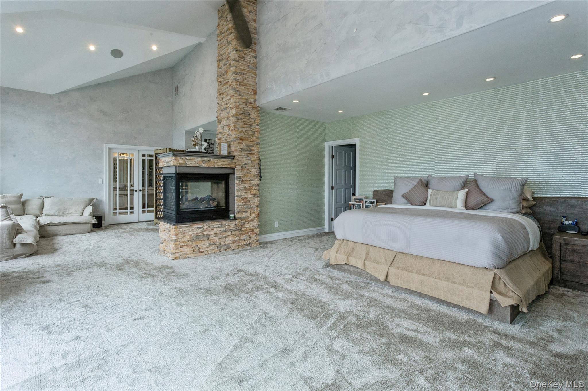 319 Harbor Drive Property Photo 21
