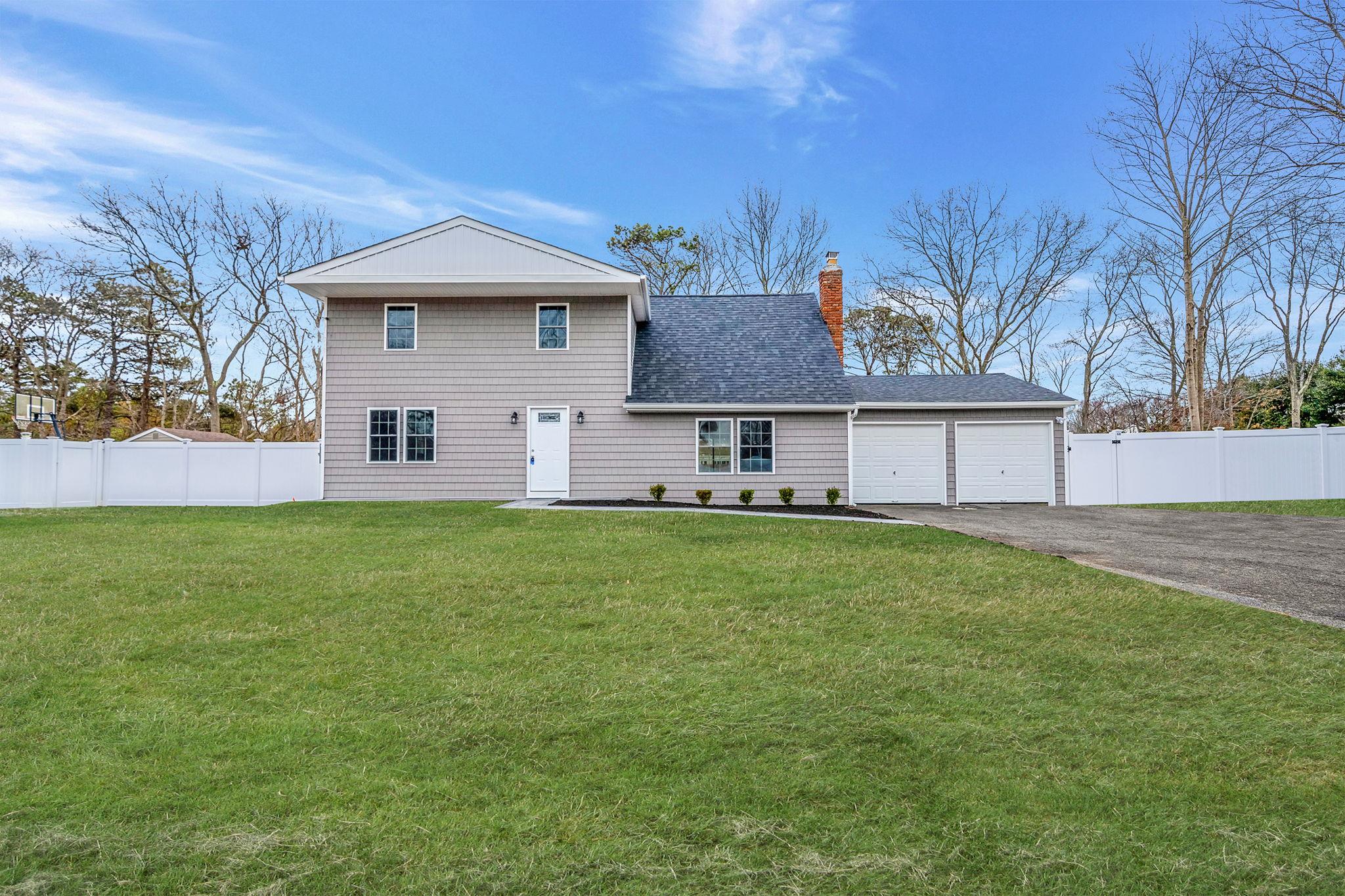 14 Cottonwood Avenue Property Photo