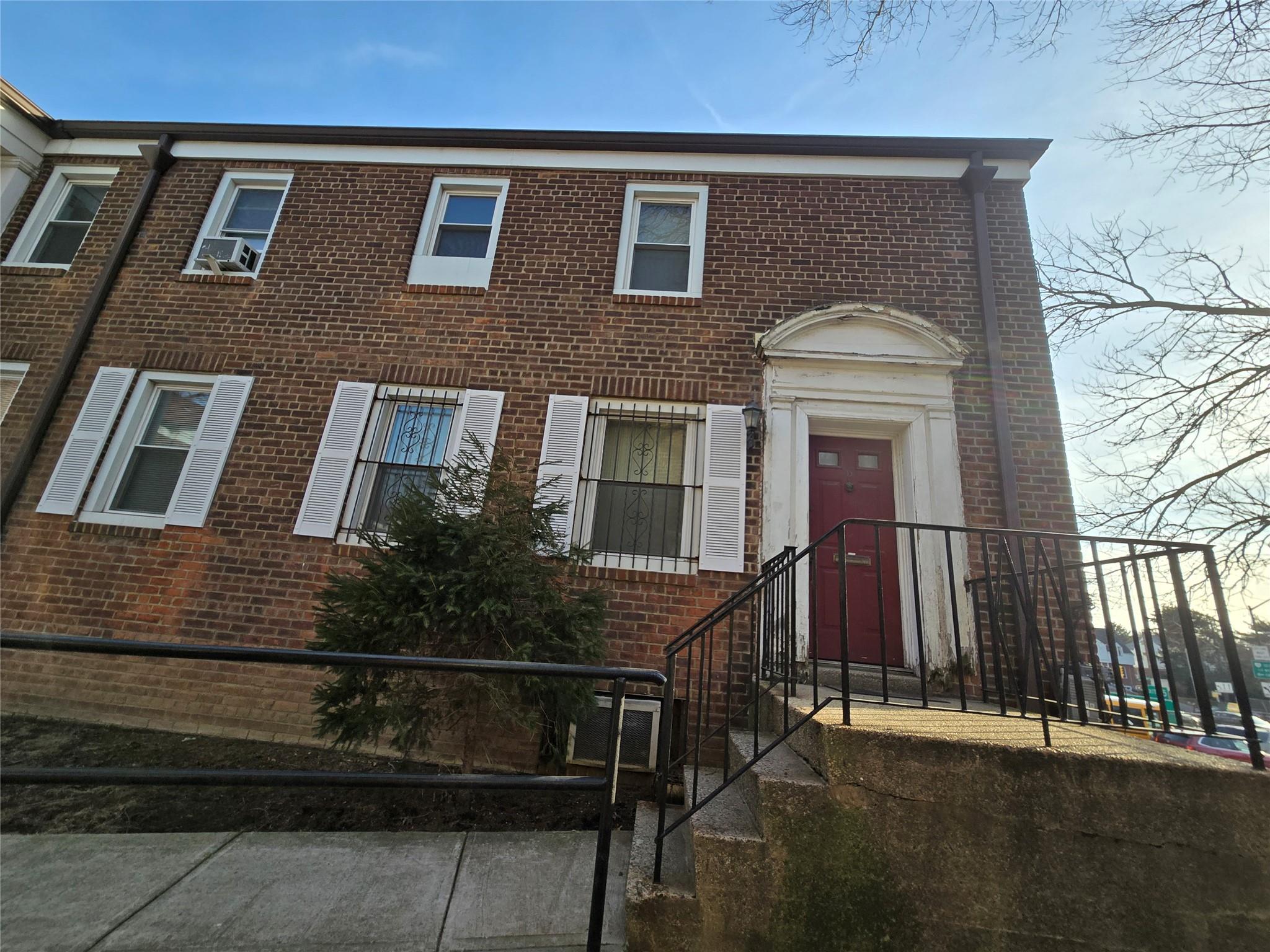 144-24 Village Road 67d Property Photo