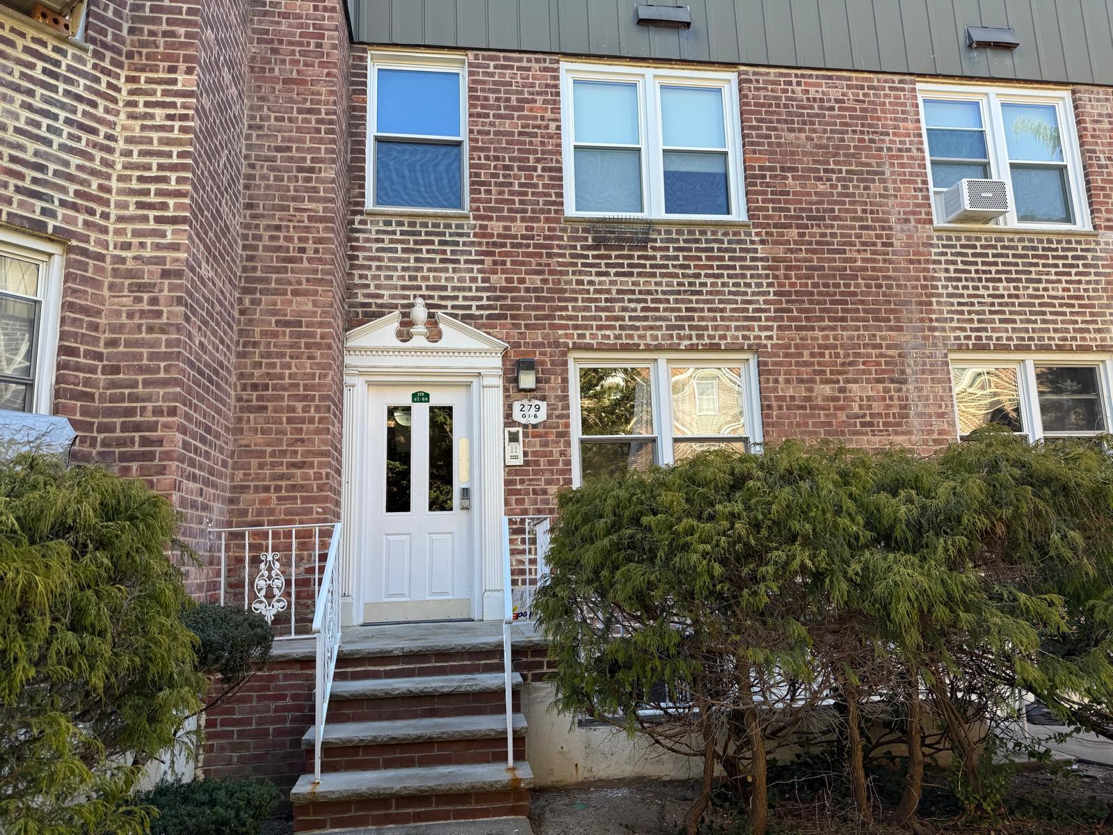 279 Cedarhurst Avenue G-6 Property Photo