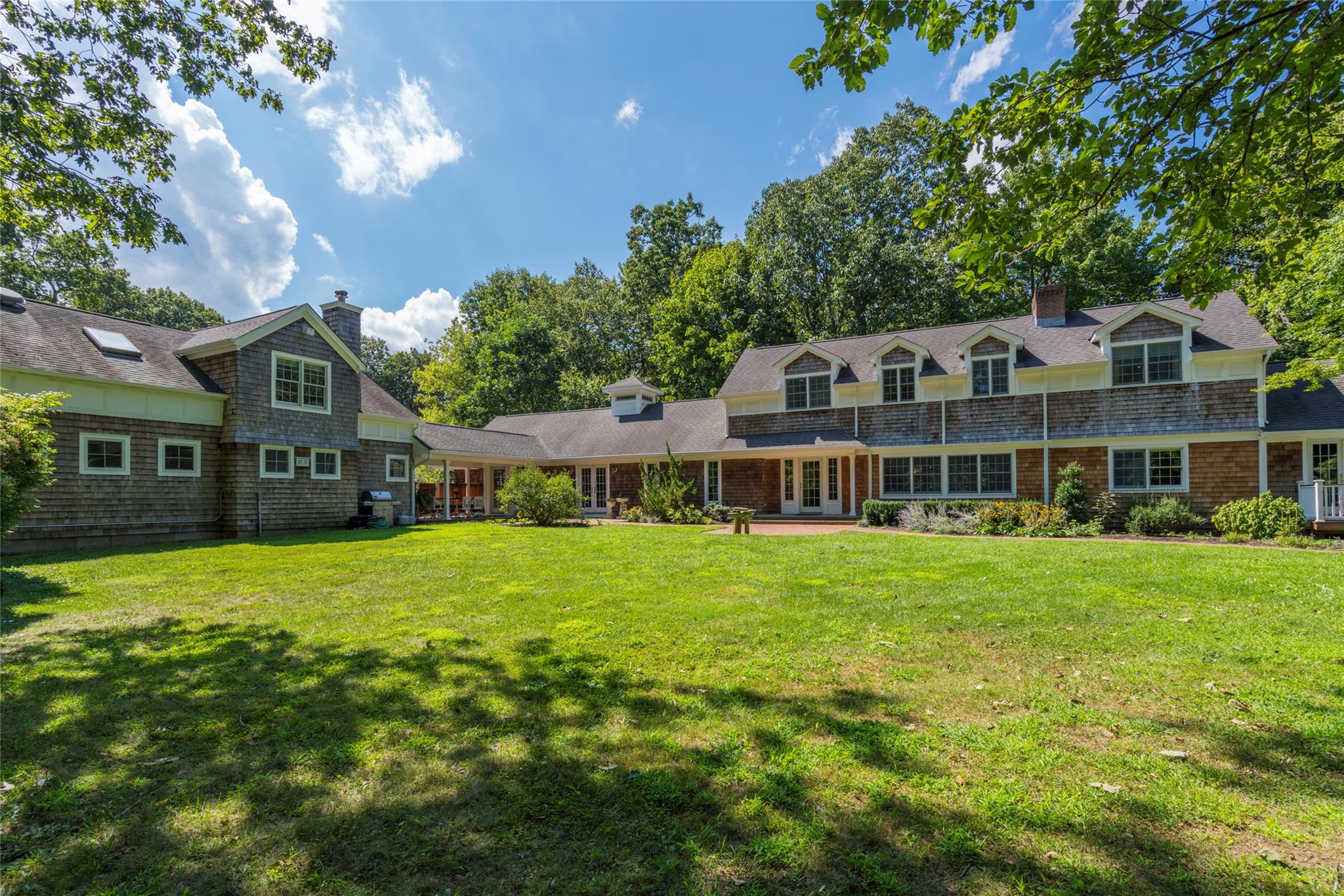 6 Camel Hollow Road Property Photo