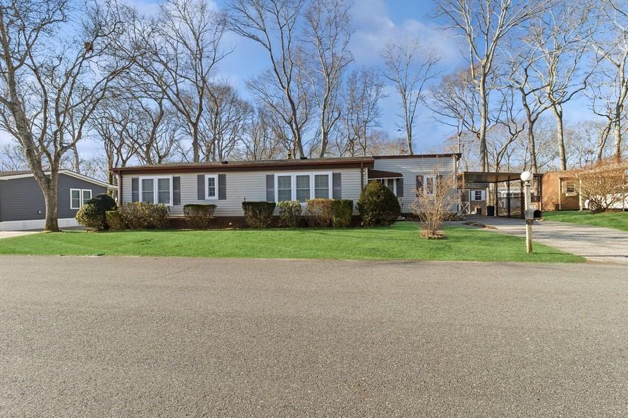 1661 Old Country Road 435 Property Photo 1