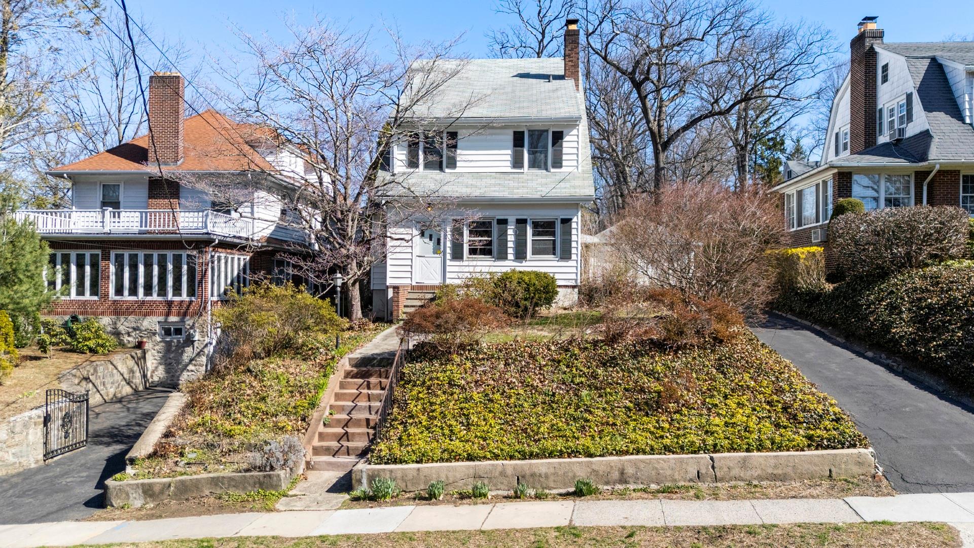 415 Washington Avenue Property Photo
