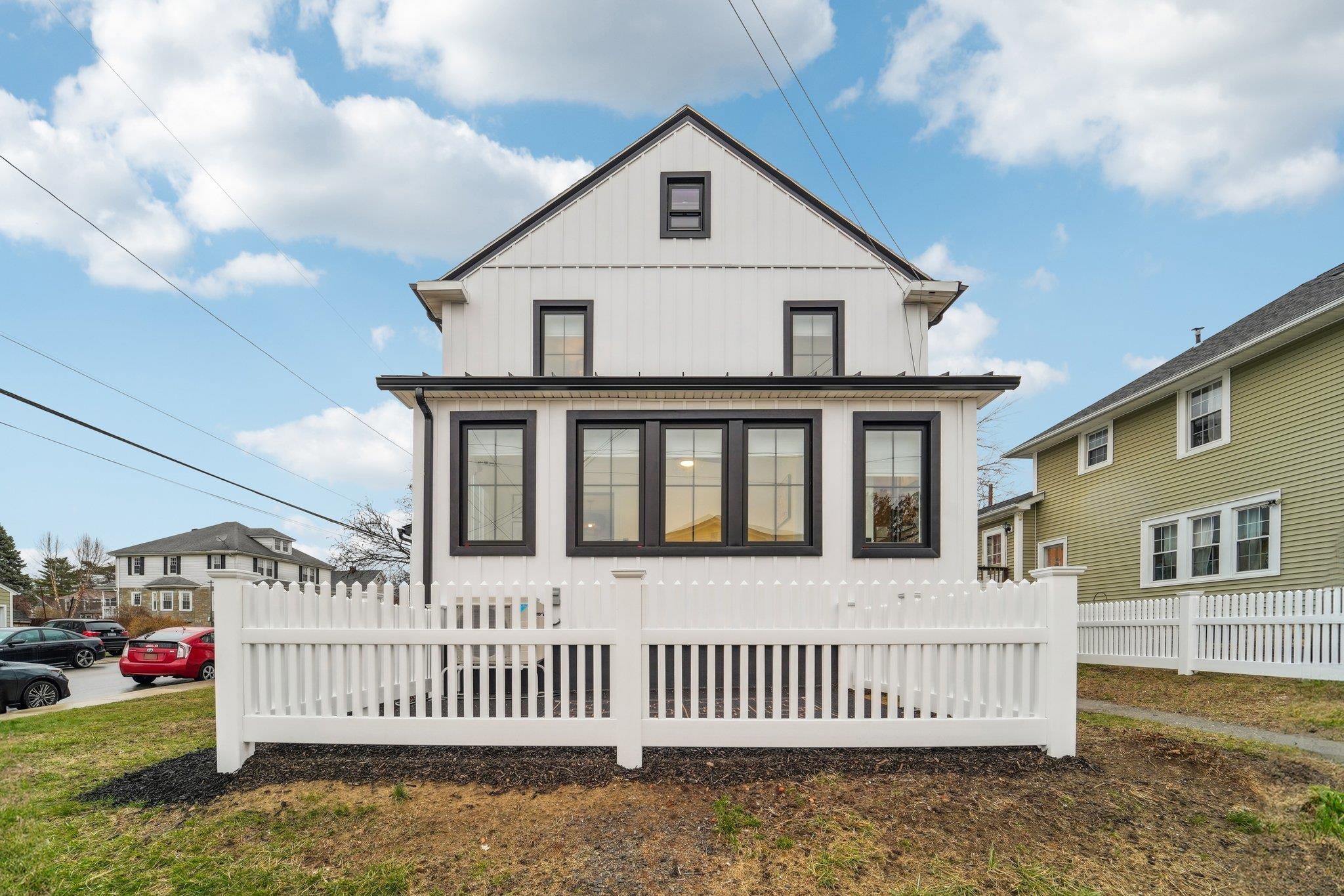 32 Dutchess Terrace Property Photo