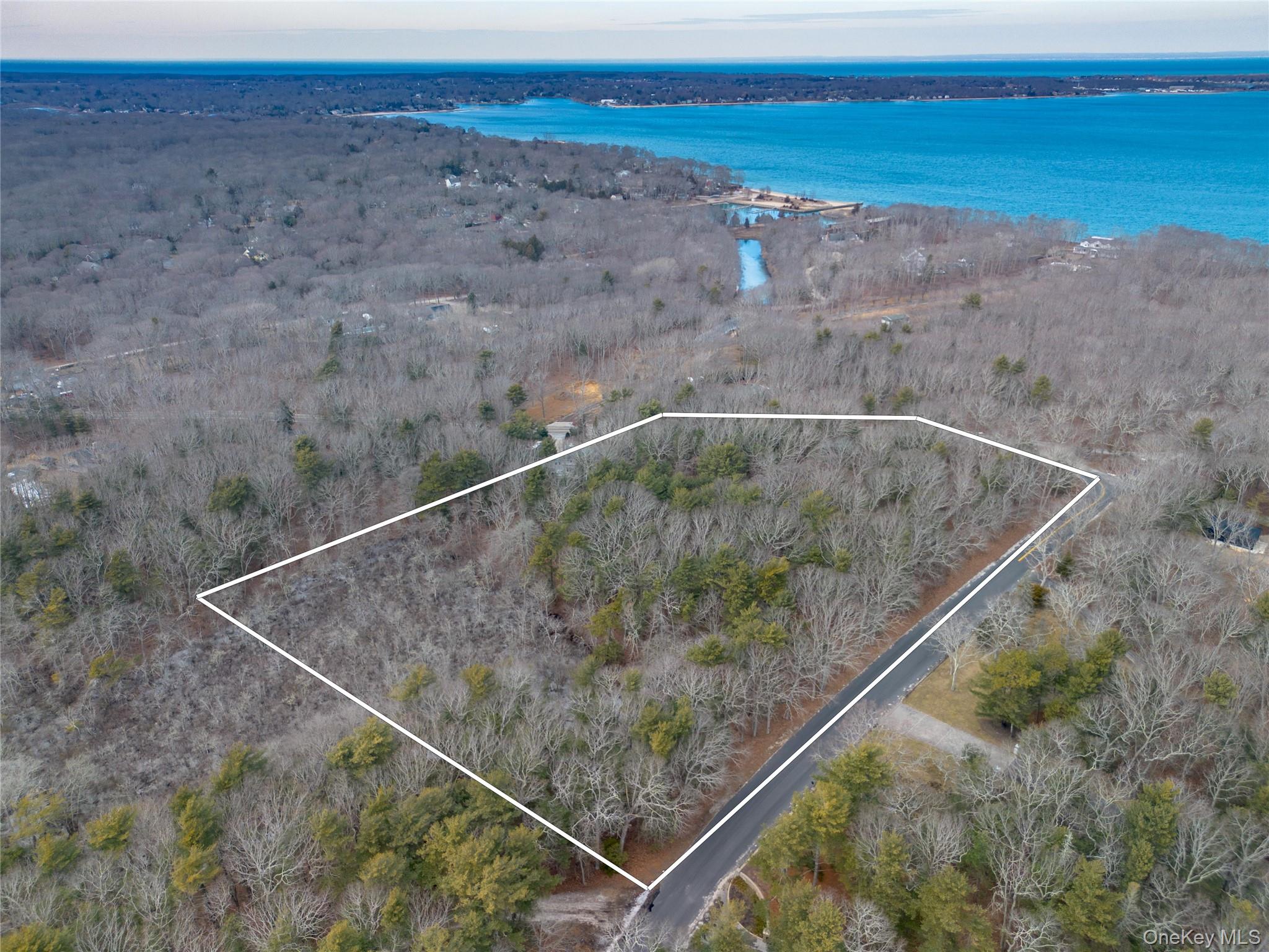 11200 N Bayview Road Property Photo 3