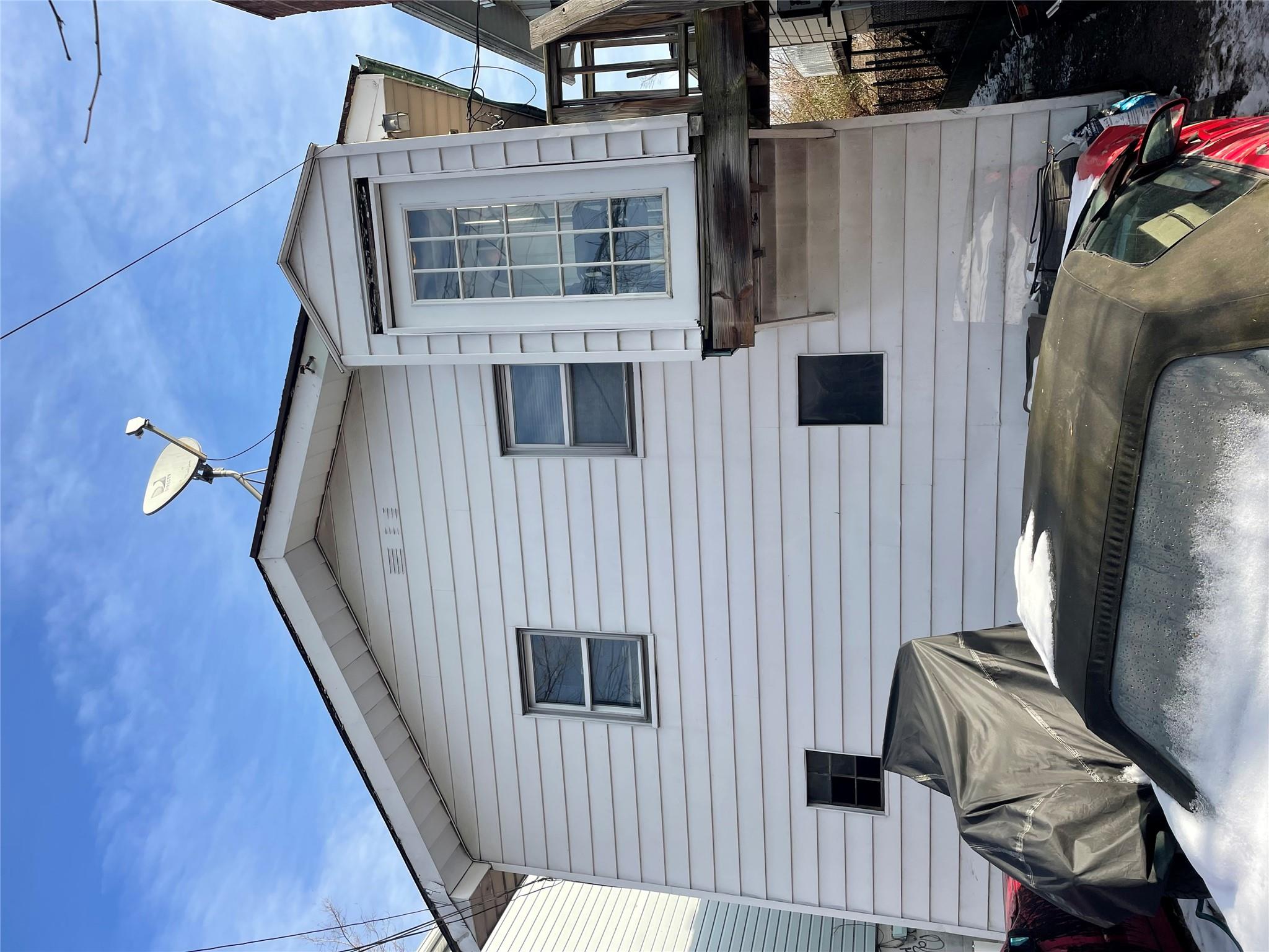 234 Betts Avenue Property Photo 1
