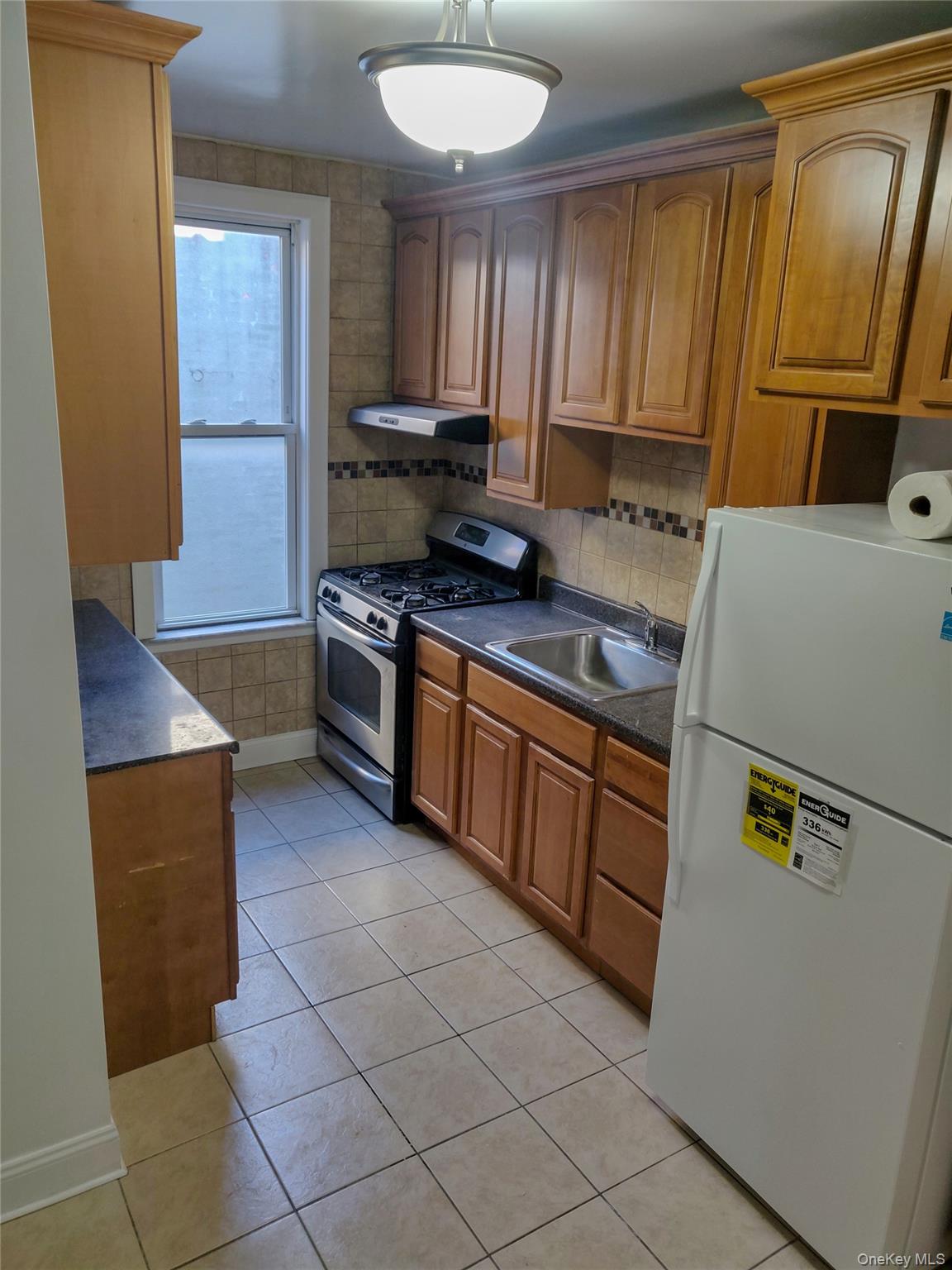 41-43 49 Street Property Photo 5