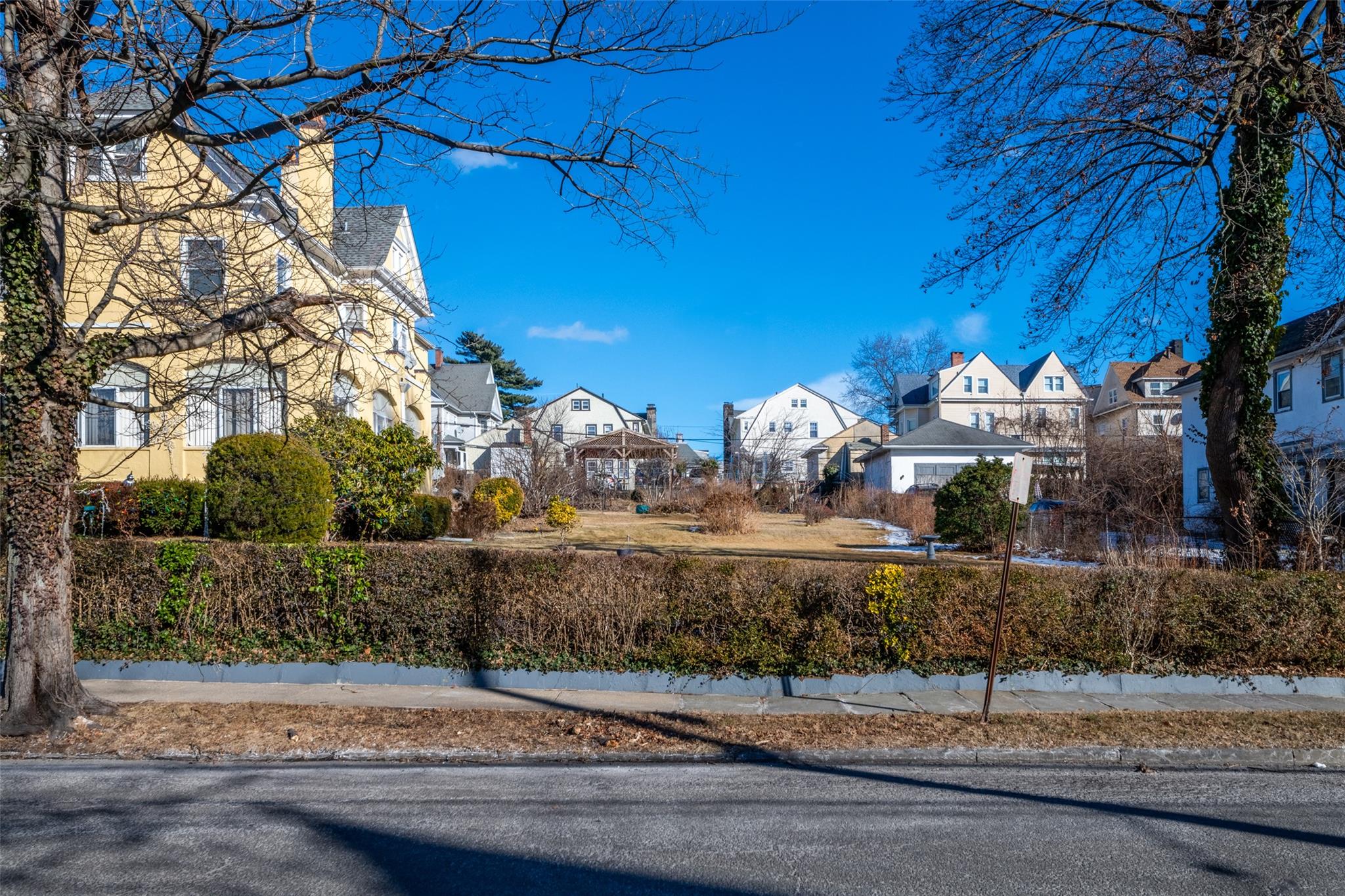 155 N Fulton Ave Property Photo
