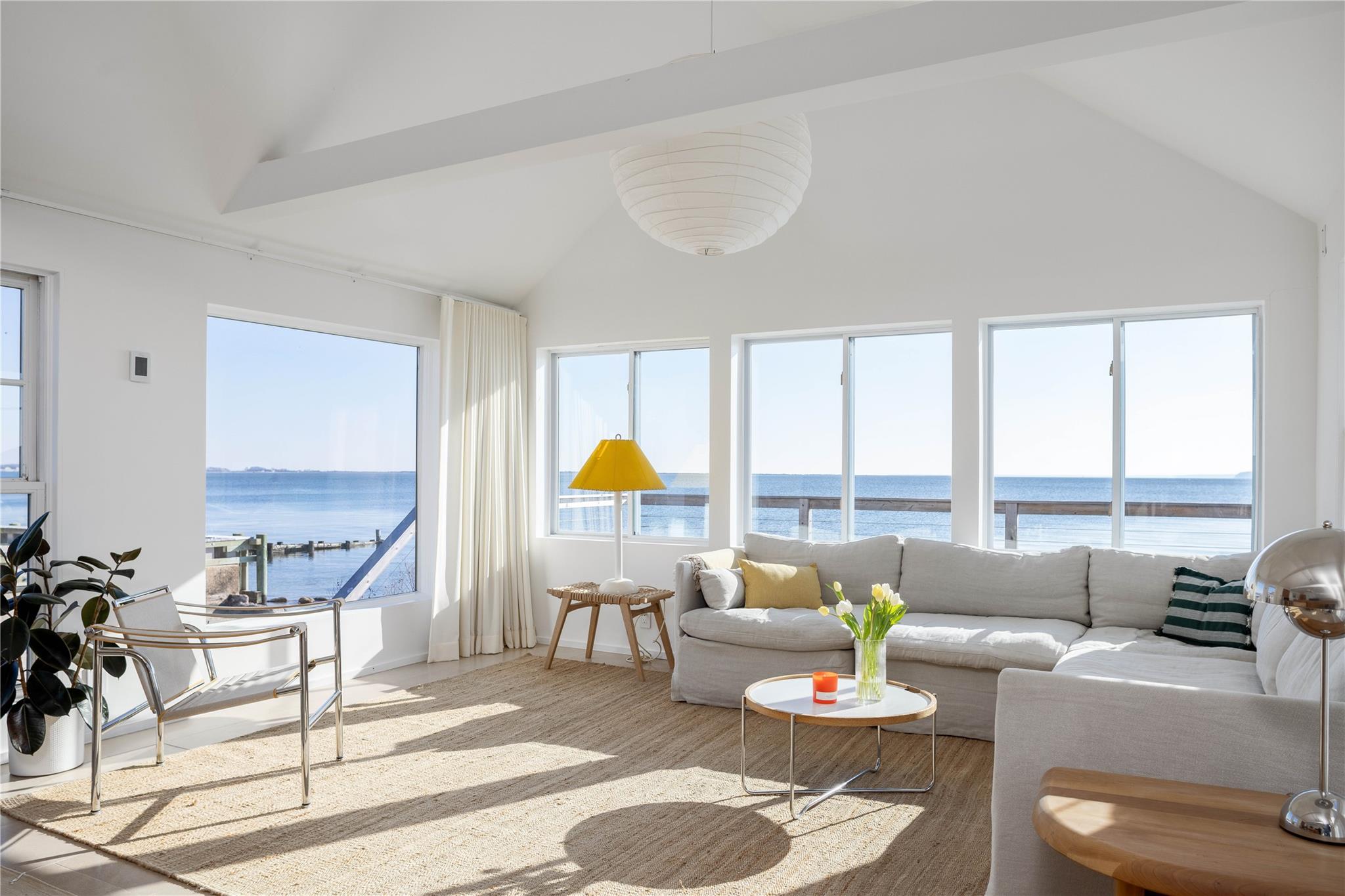 2400 Bay Avenue Property Photo