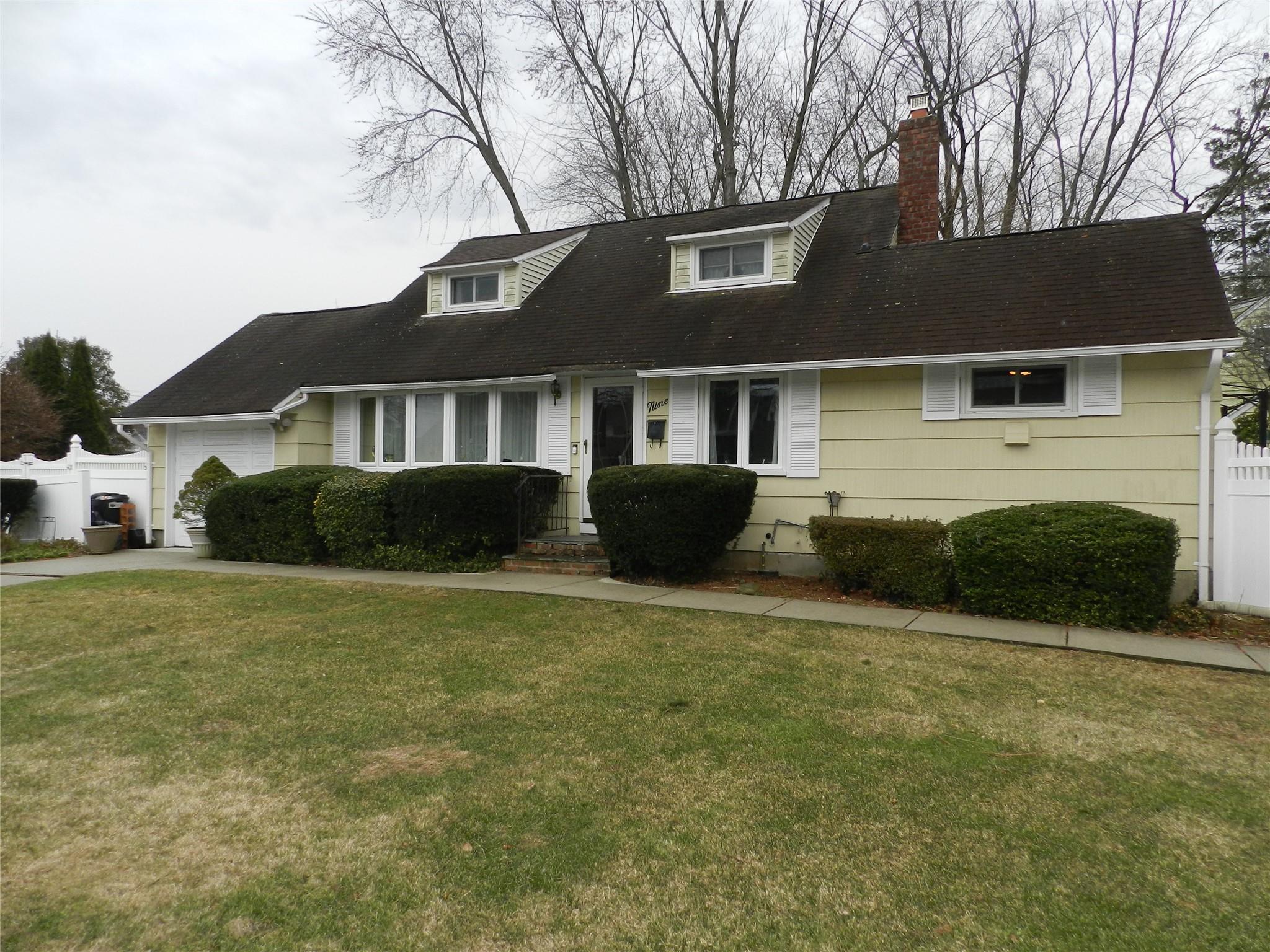 9 Leland Street Property Photo