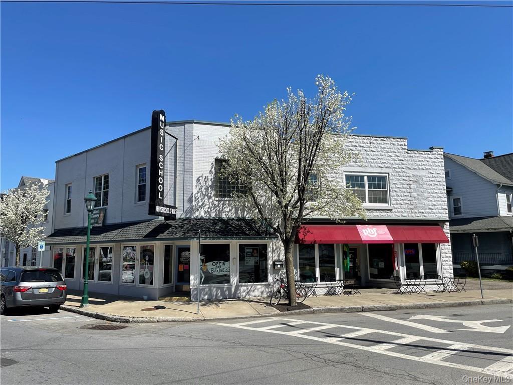 42 Orchard Street Property Photo 1