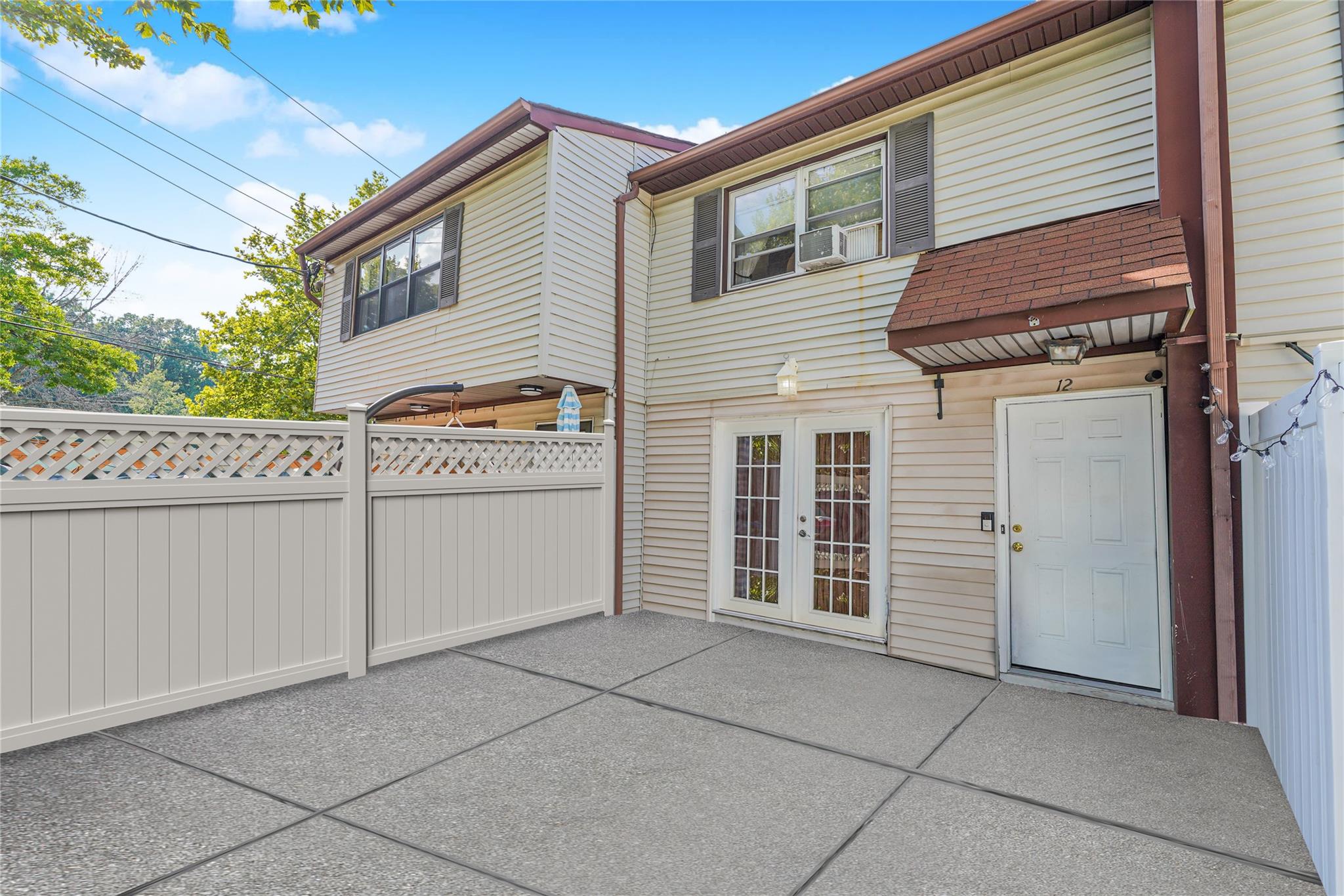 12 Bunnell Court Property Photo