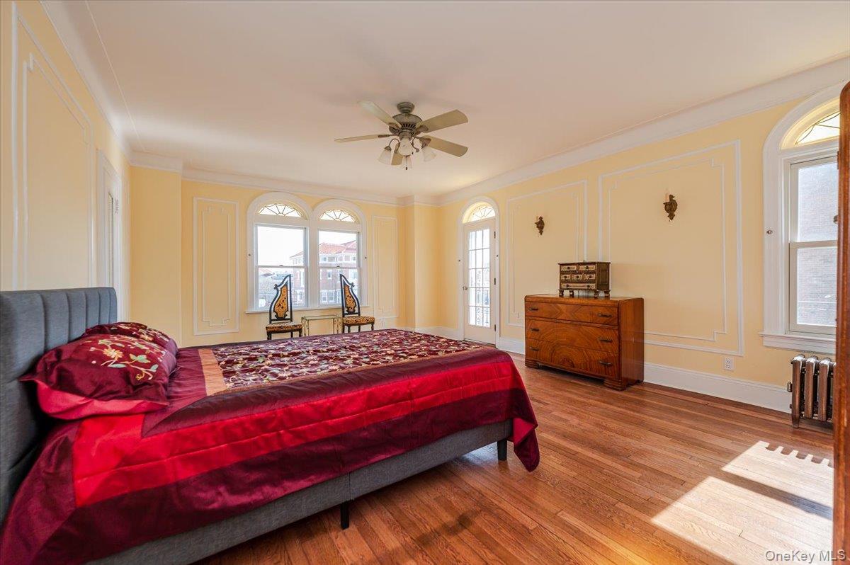 211 Laurelton Boulevard Property Photo 20