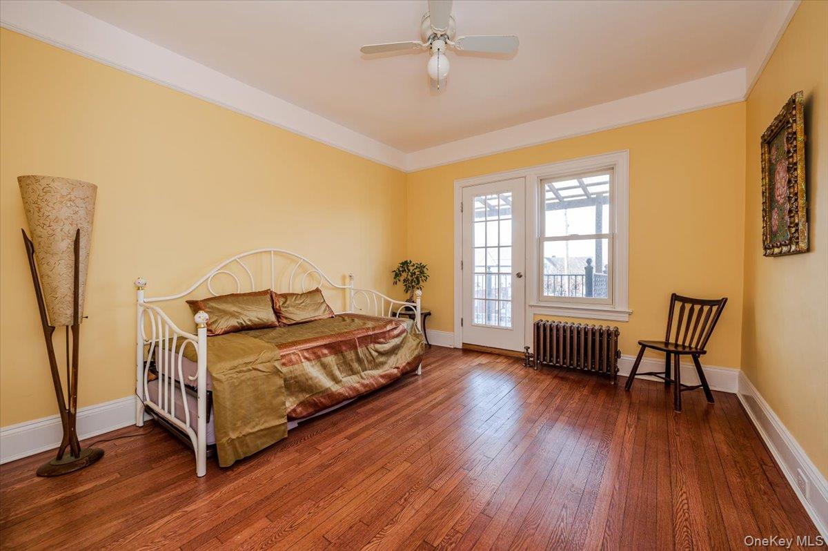 211 Laurelton Boulevard Property Photo 25