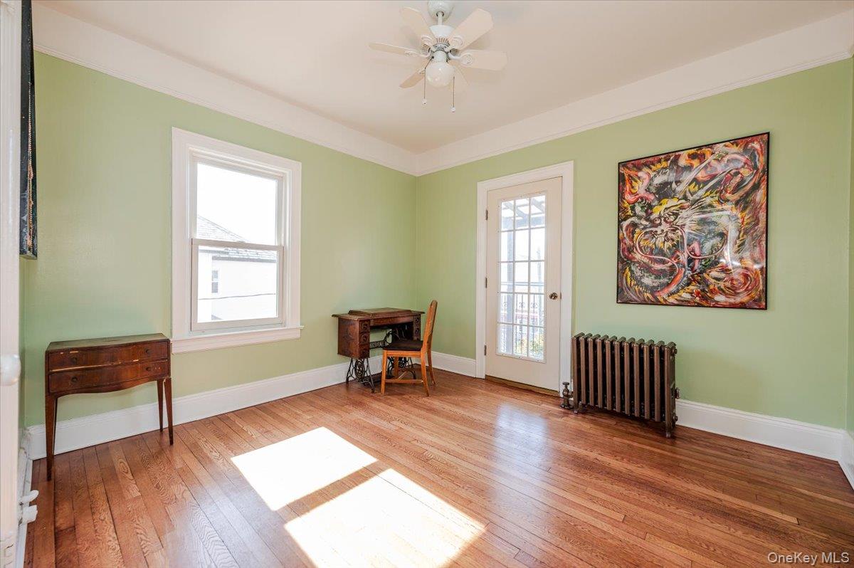 211 Laurelton Boulevard Property Photo 27