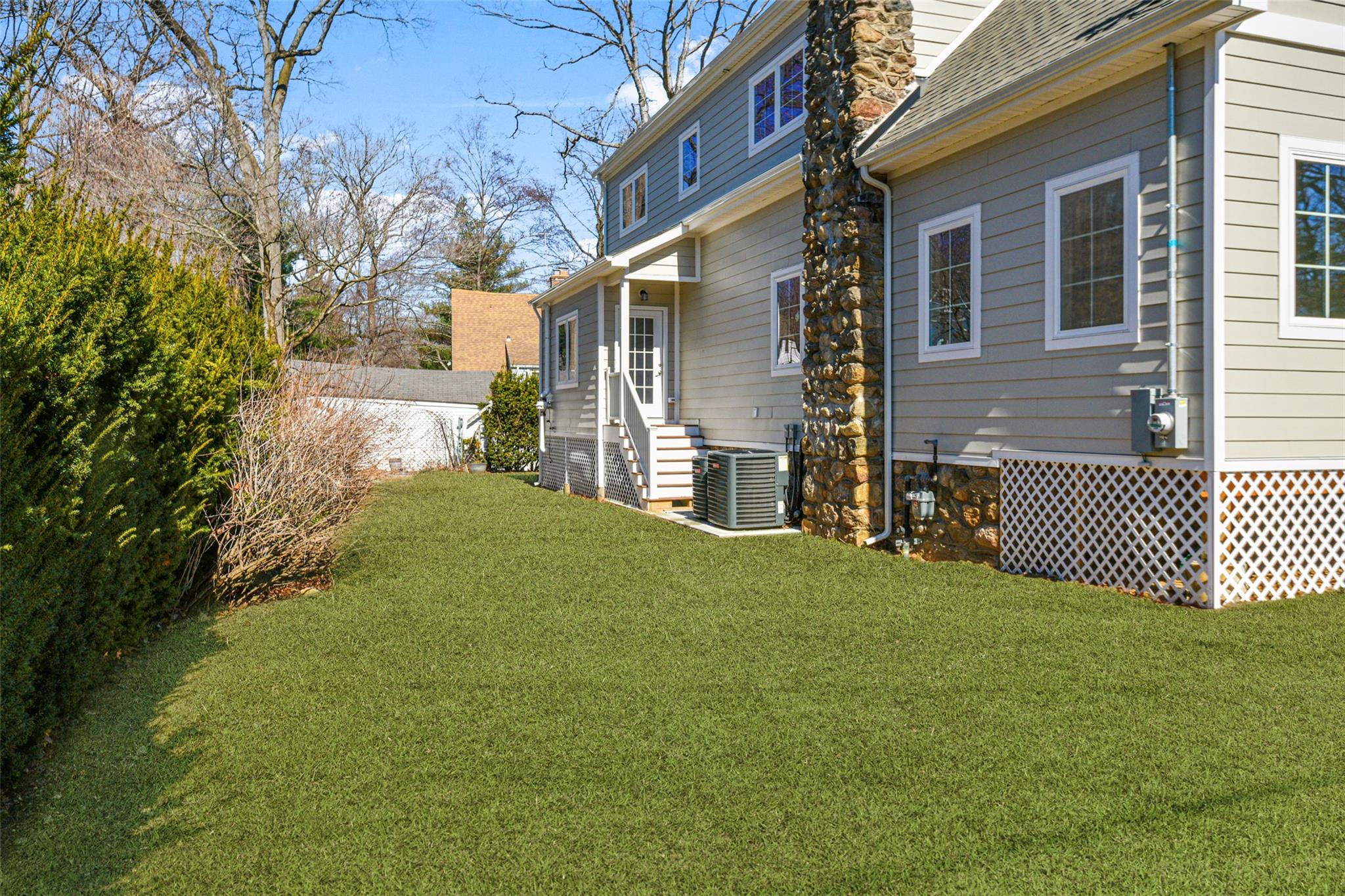 146 Mountain Avenue Property Photo 2