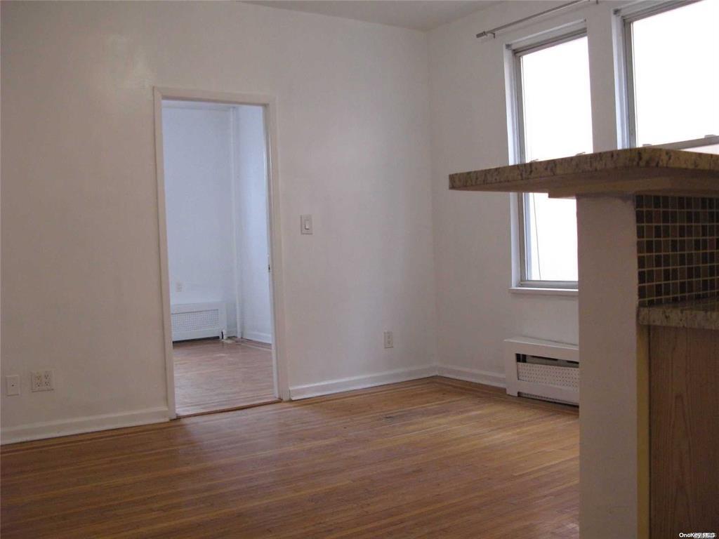 21-07 38 Street Property Photo 3