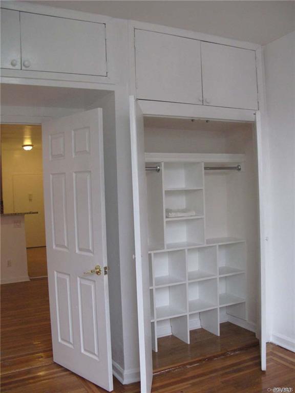 21-07 38 Street Property Photo 7