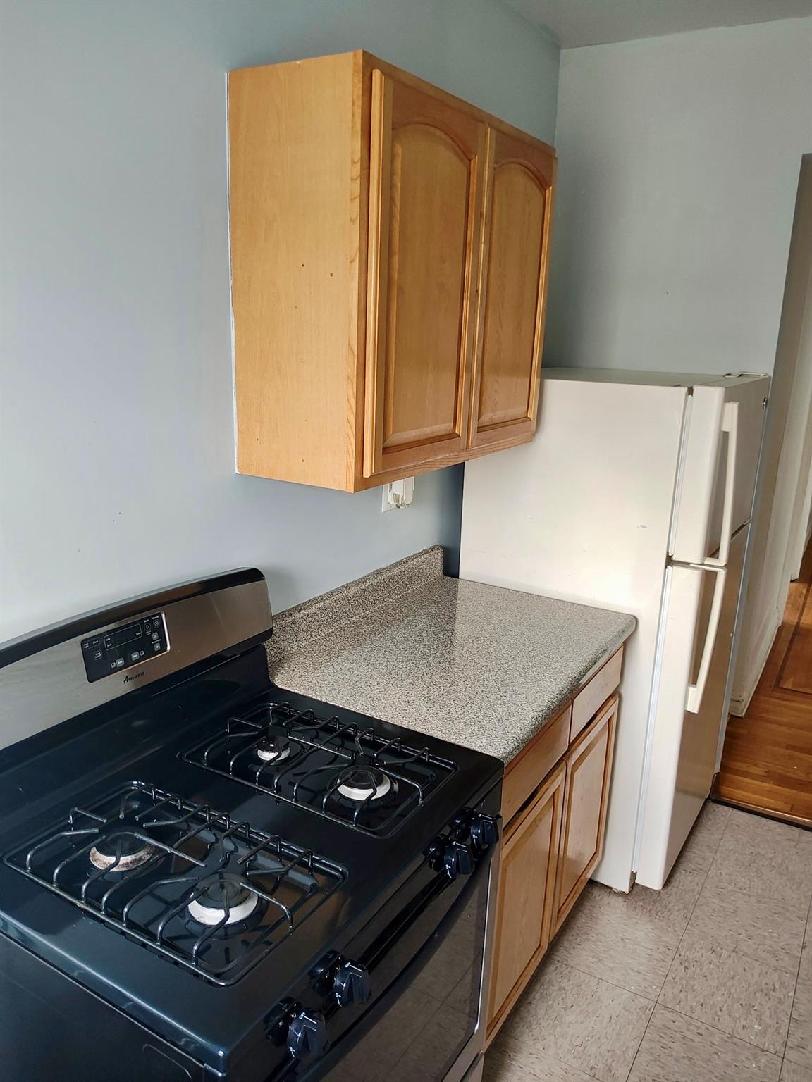 1015 Summit Avenue 6b Property Photo 8