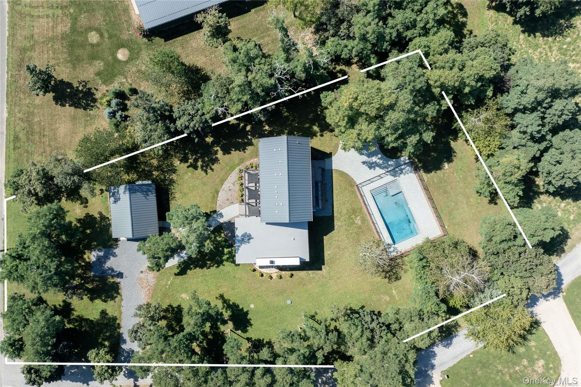 290 Windward Road Property Photo 1
