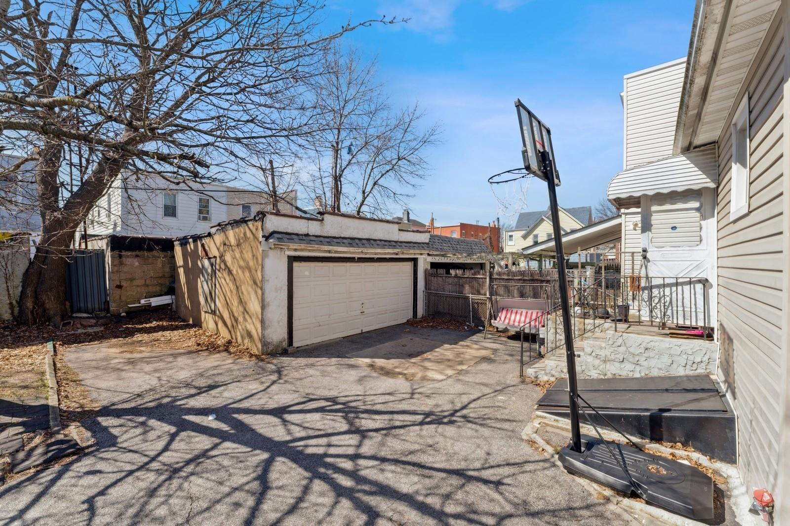103-18 103rd Street Property Photo 17