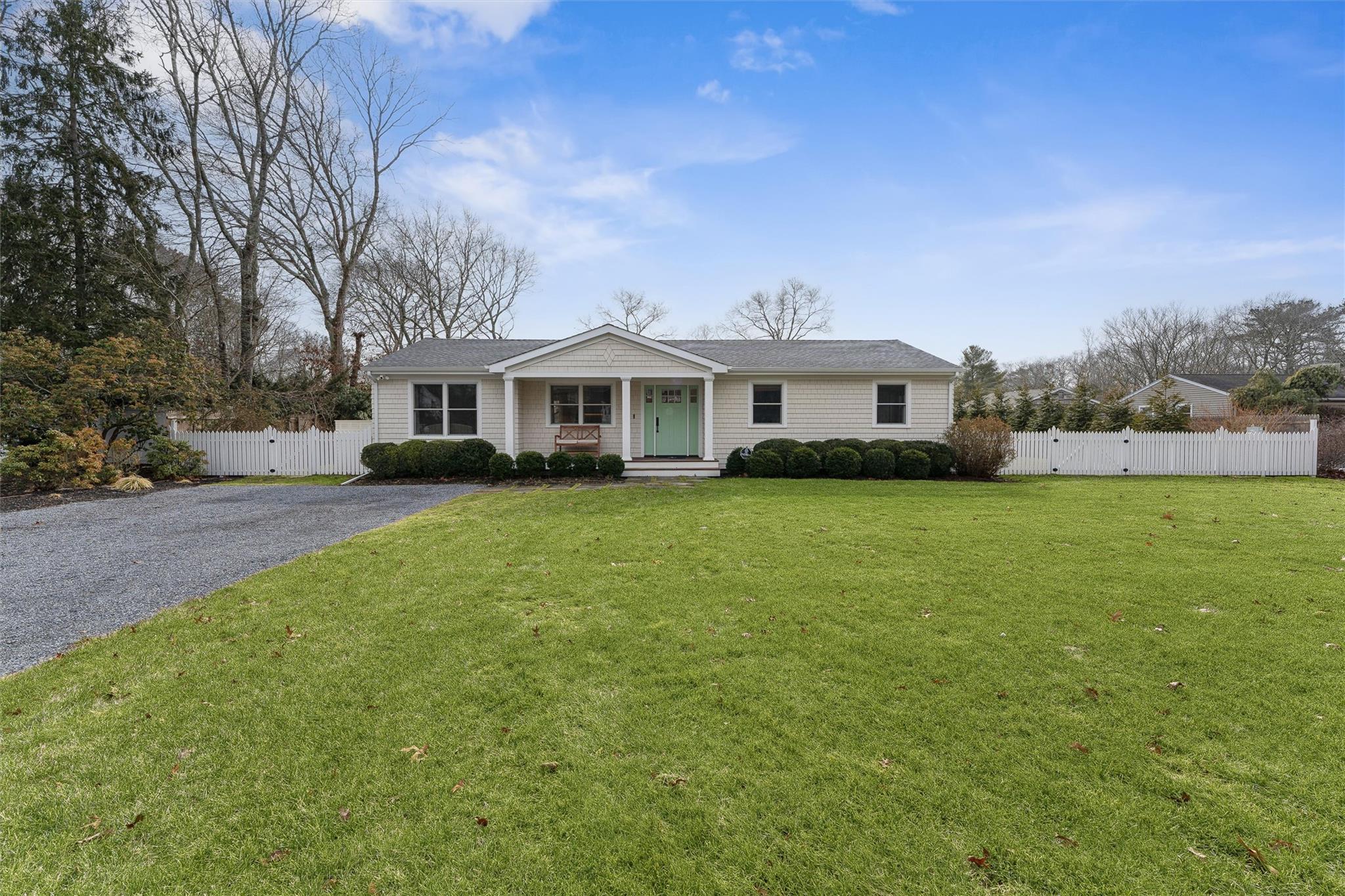 7 Evergreen Court Property Photo
